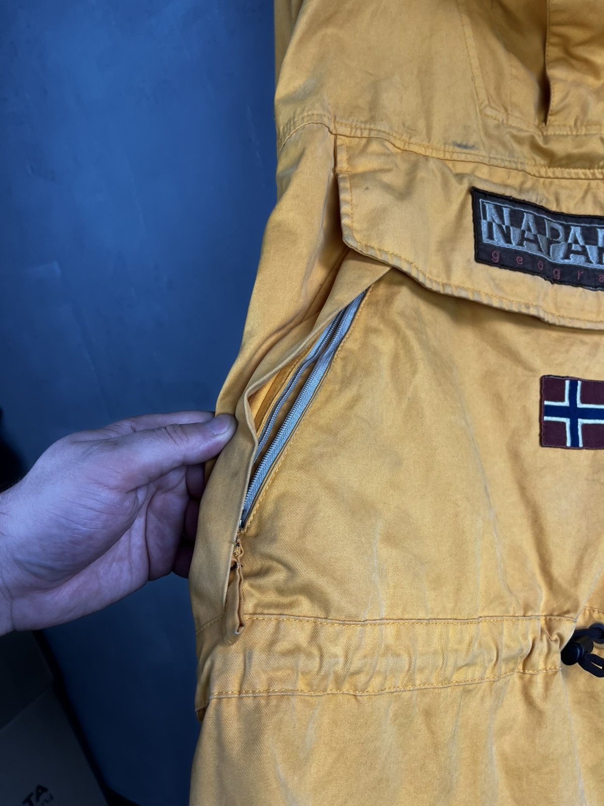 Napapijri napapijri anorak vintage jacket 90s size L Size US L / EU 52-54 / 3 - 12 Thumbnail