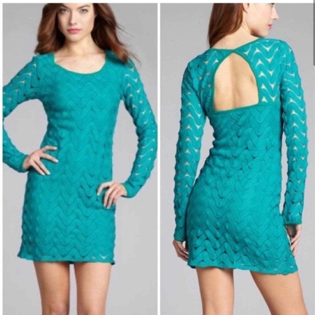 Free People EUC Free People Wild Thing Crochet Lace Turquoise Mini Dress Size XS / US 0-2 / IT 36-38 - 1 Thumbnail