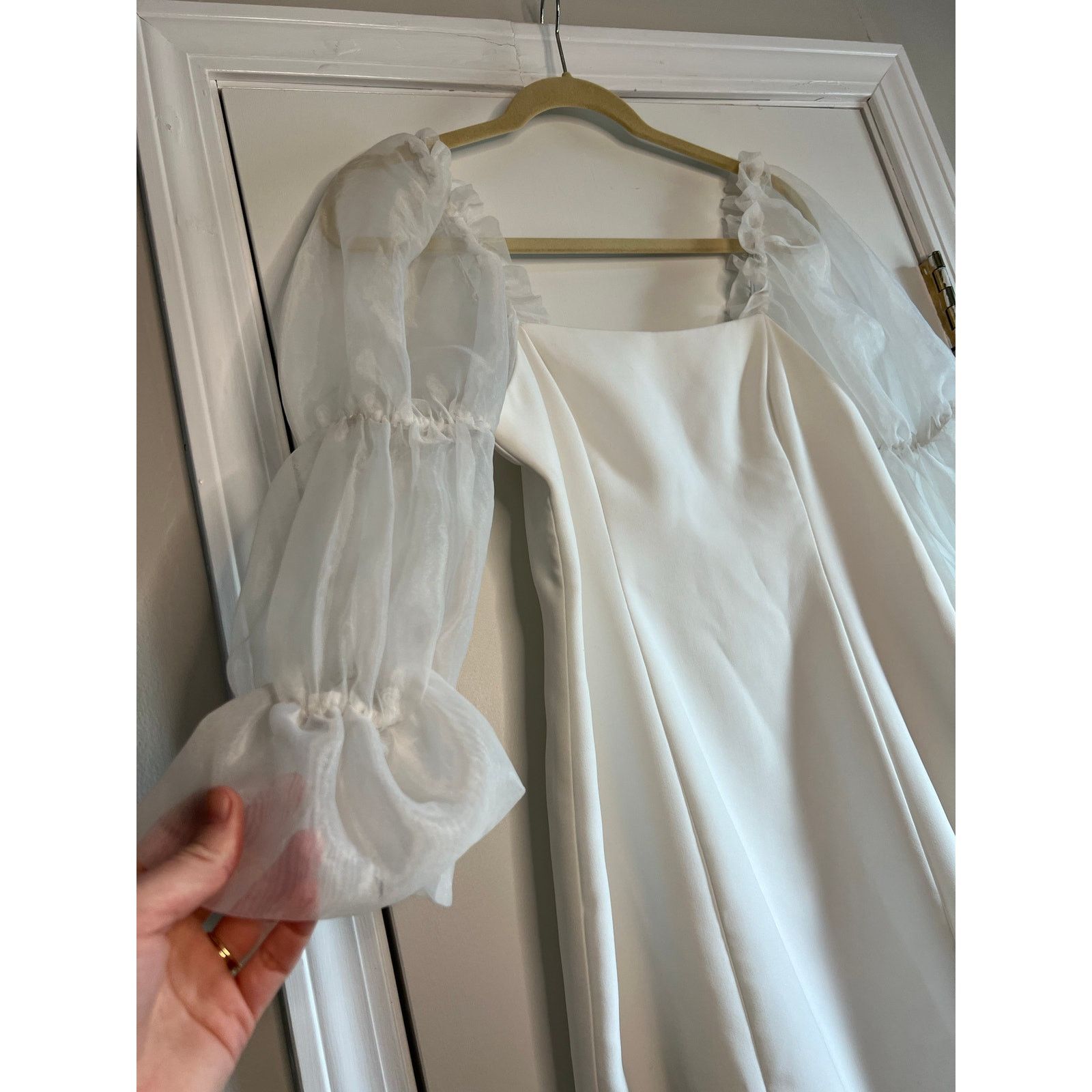 Amanda Uprichard NWT Amanda Uprichard Tia Dress White Puff Sleeve Sz S Revolv Size S / US 4 / IT 40 - 5 Thumbnail