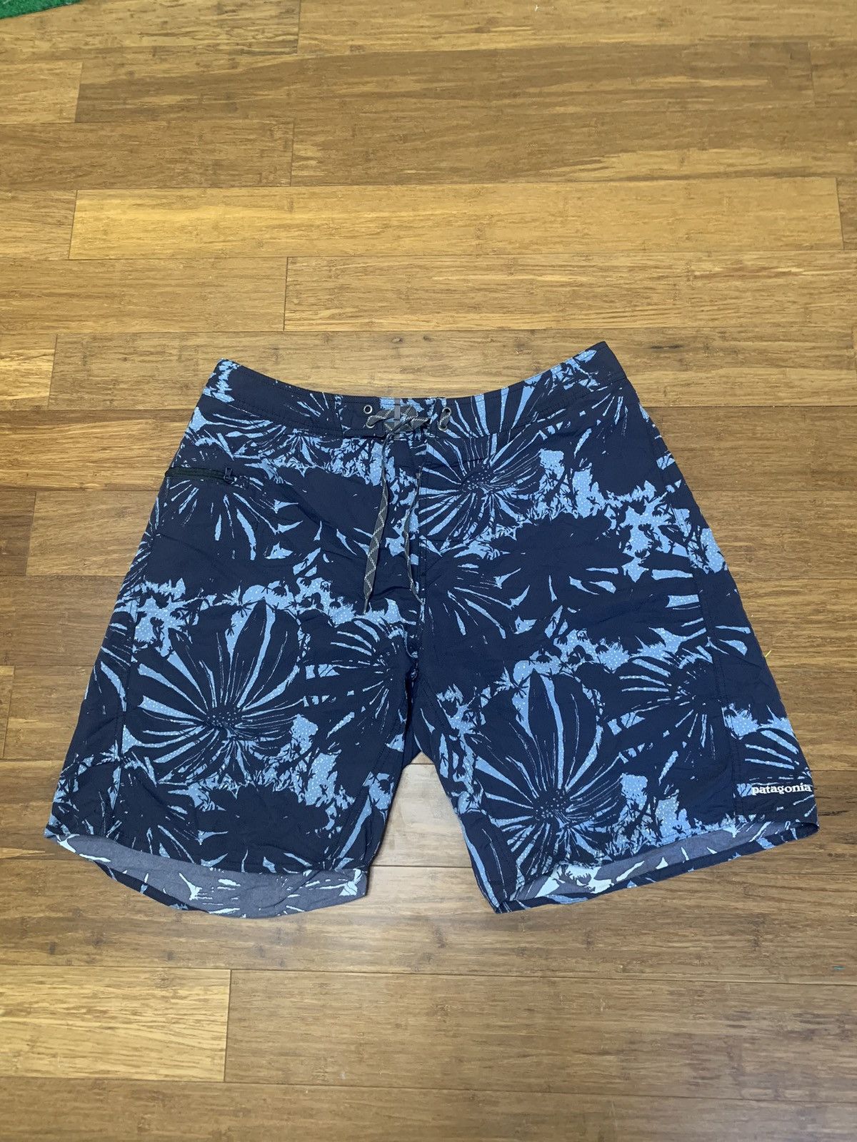 Patagonia Patagonia Floral Swim Trunks Size US 36 / EU 52 - 1 Thumbnail