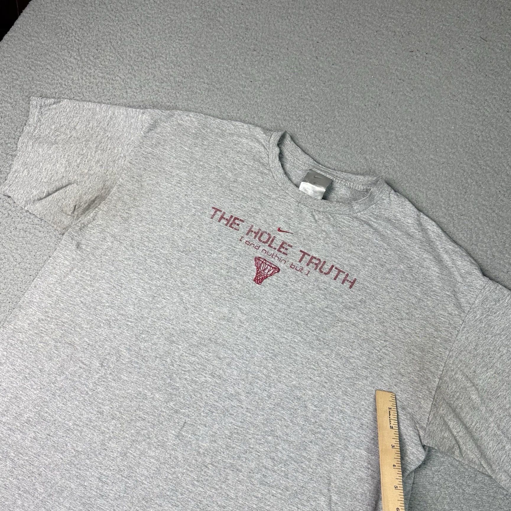 Nike VINTAGE Nike T Shirt Mens XL Gray 90s Basketball Swoosh Distressed Rare Center Size US XL / EU 56 / 4 - 6 Thumbnail