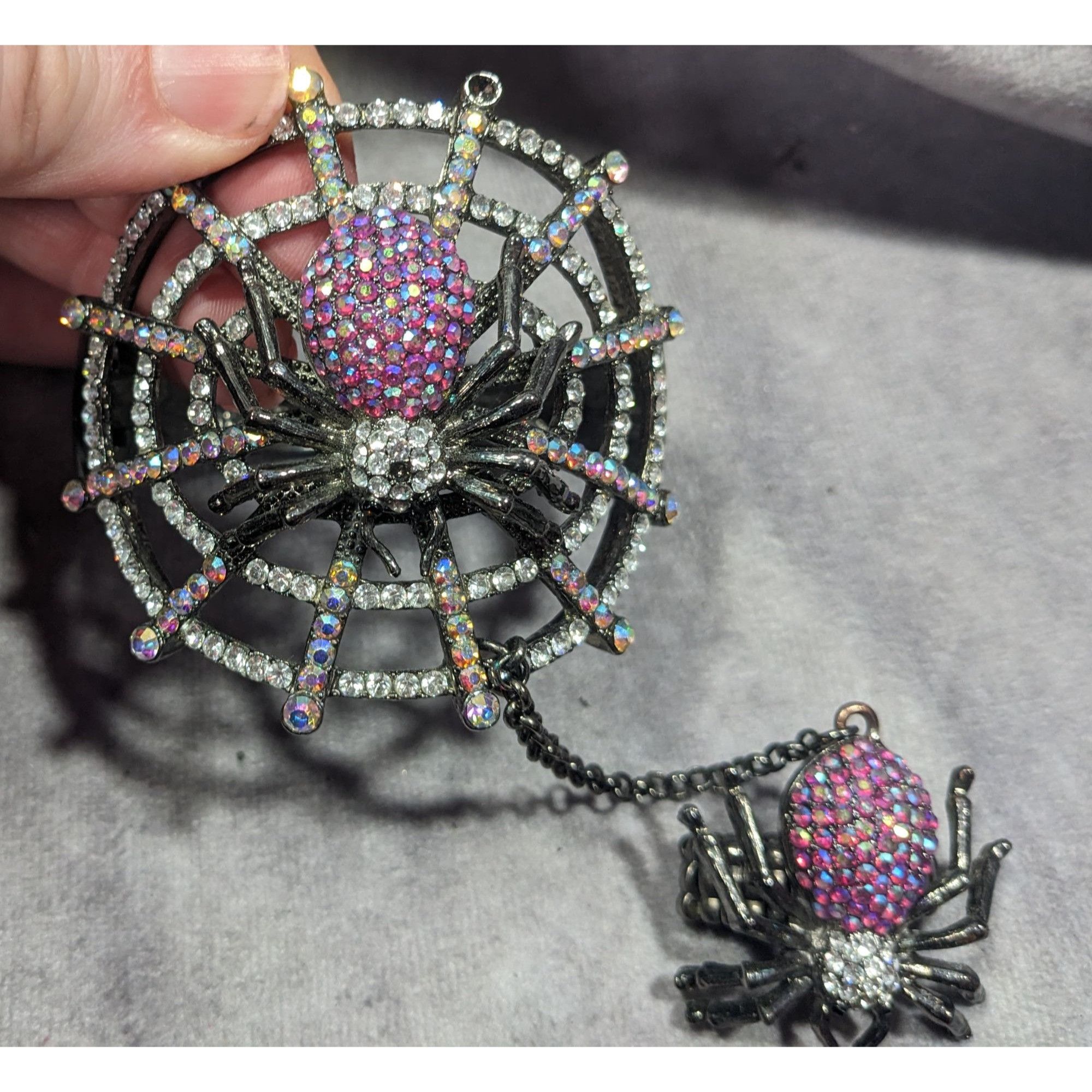 Other Glam Goth Spider Hinge Bracelet Ring Attached With Chain Size ONE SIZE - 8 Thumbnail