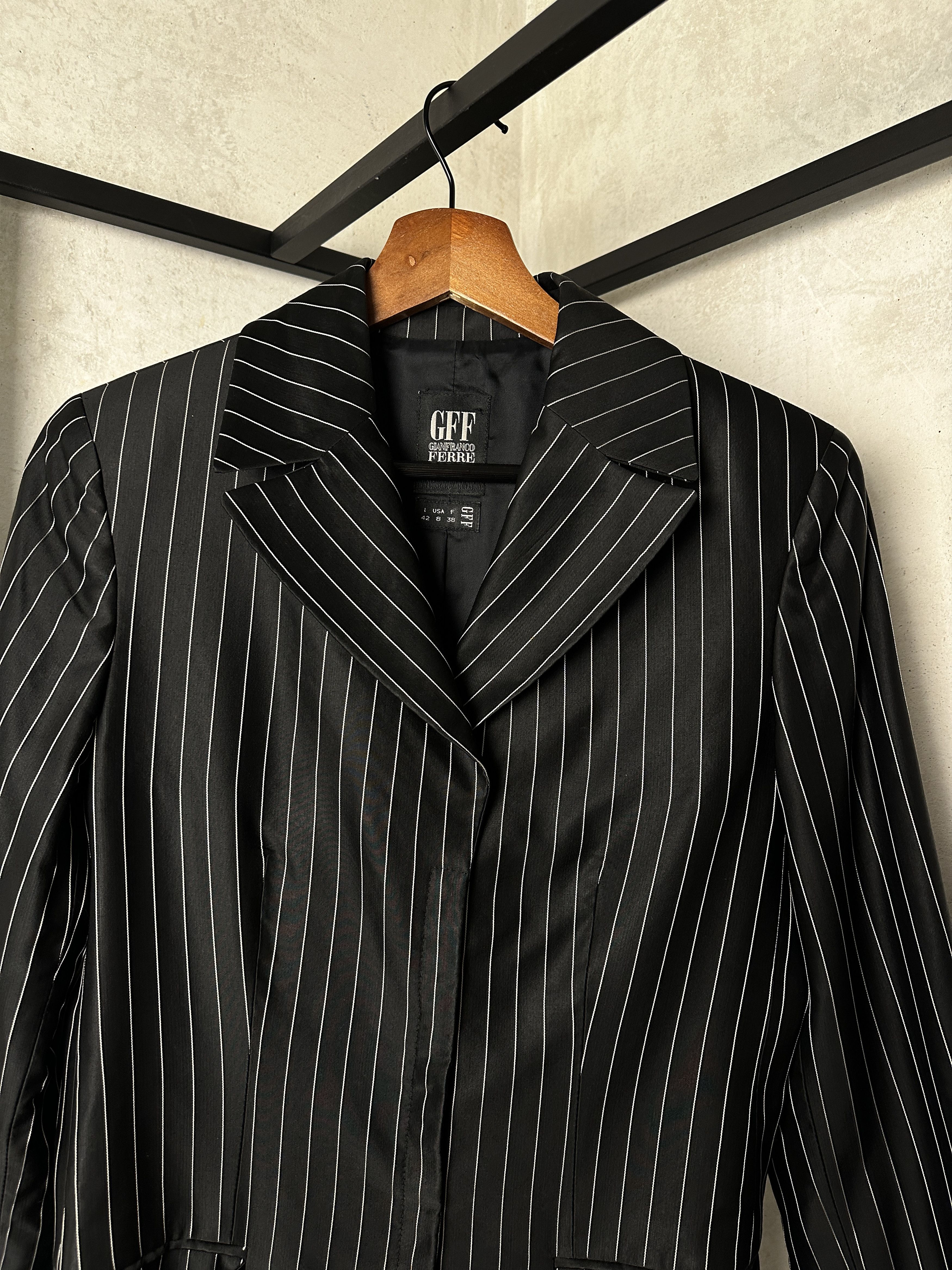 Gianfranco Ferre GIANFRANCO FERRE silk striped dress shirt Size M / US 6-8 / IT 42-44 - 3 Thumbnail