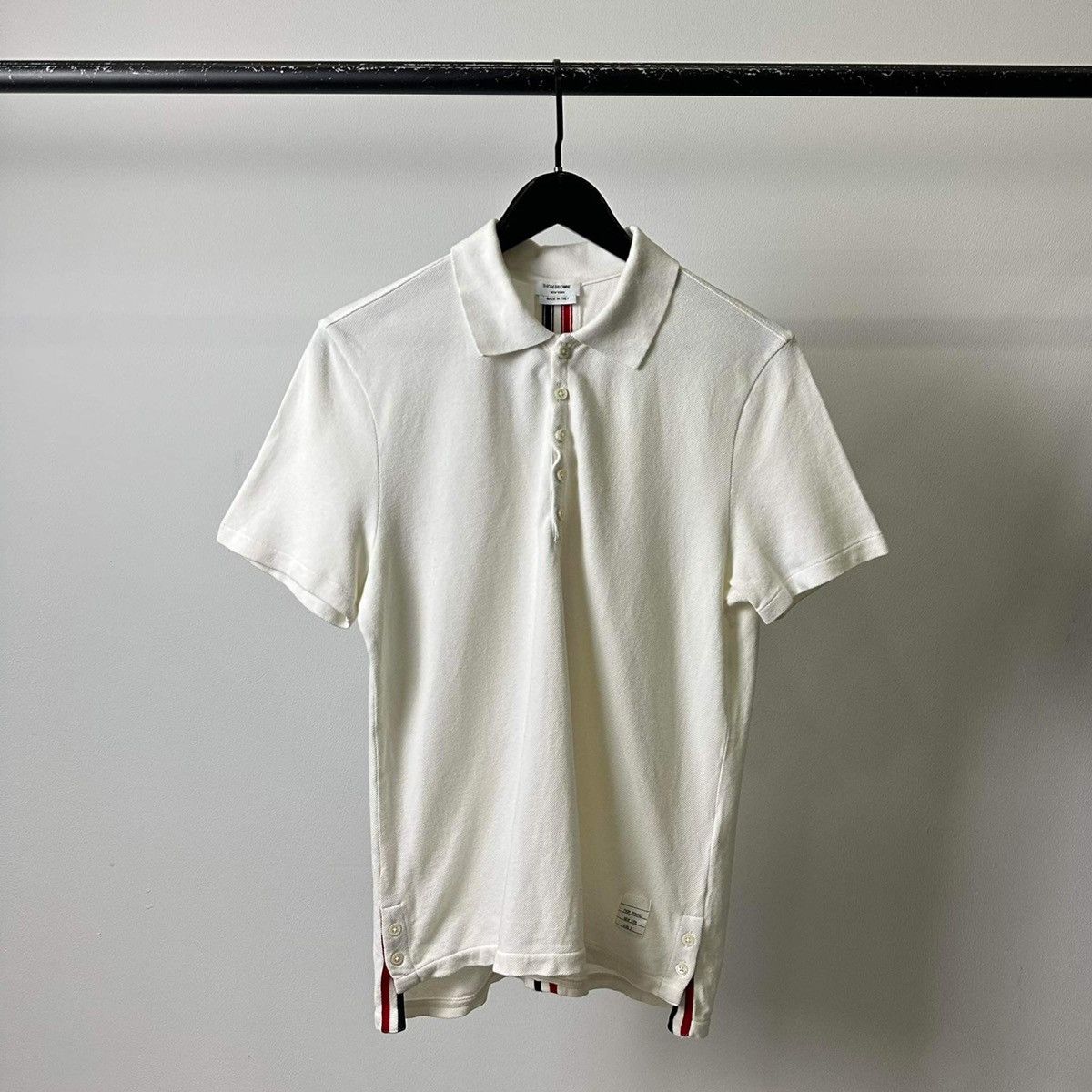 THOM BROWNE BACK STRIPED WHITE POLO SHIRT