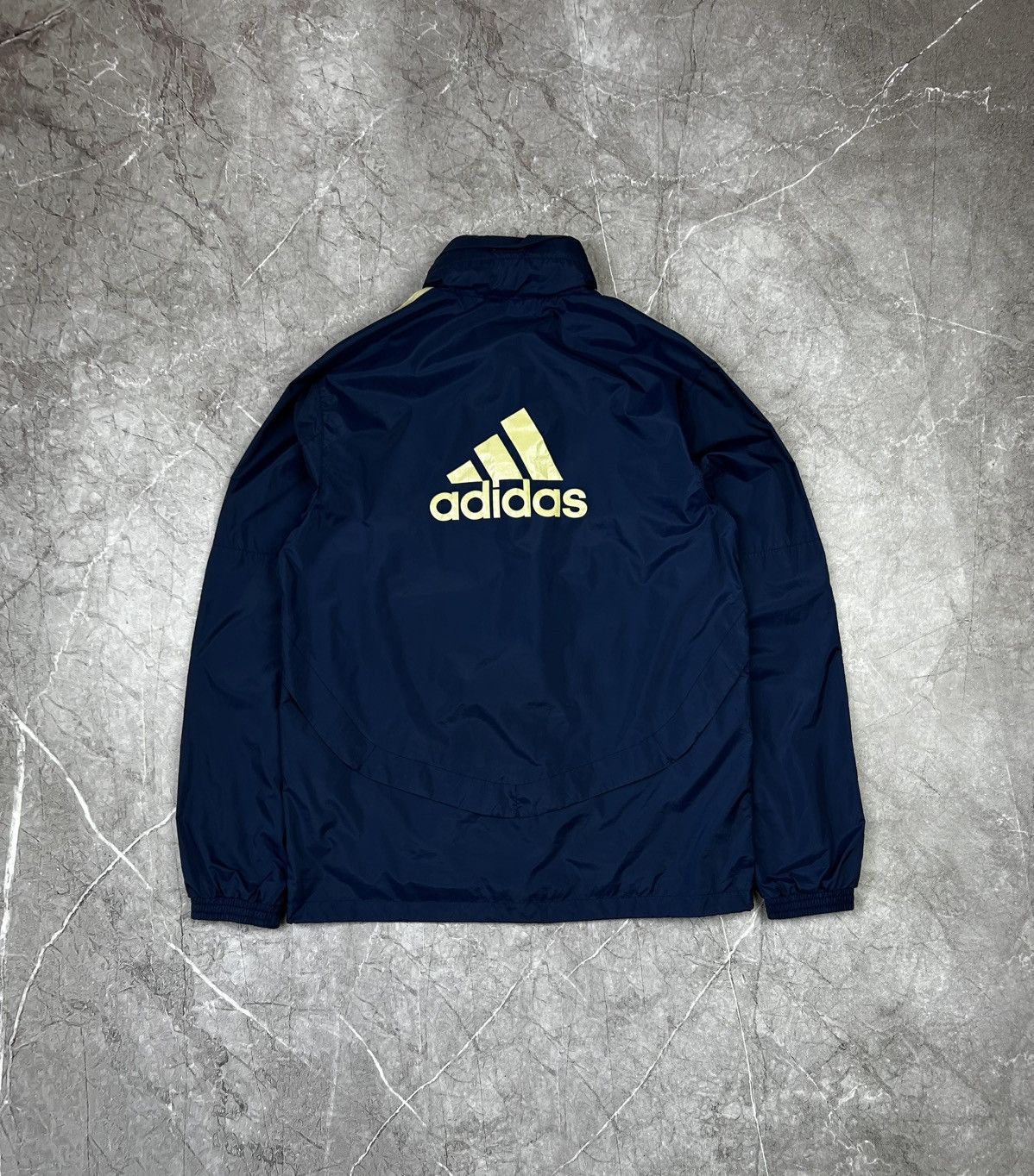 Adidas Vintage Chelsea soccer jacket adidas big logo size m Size US M / EU 48-50 / 2 - 14 Thumbnail