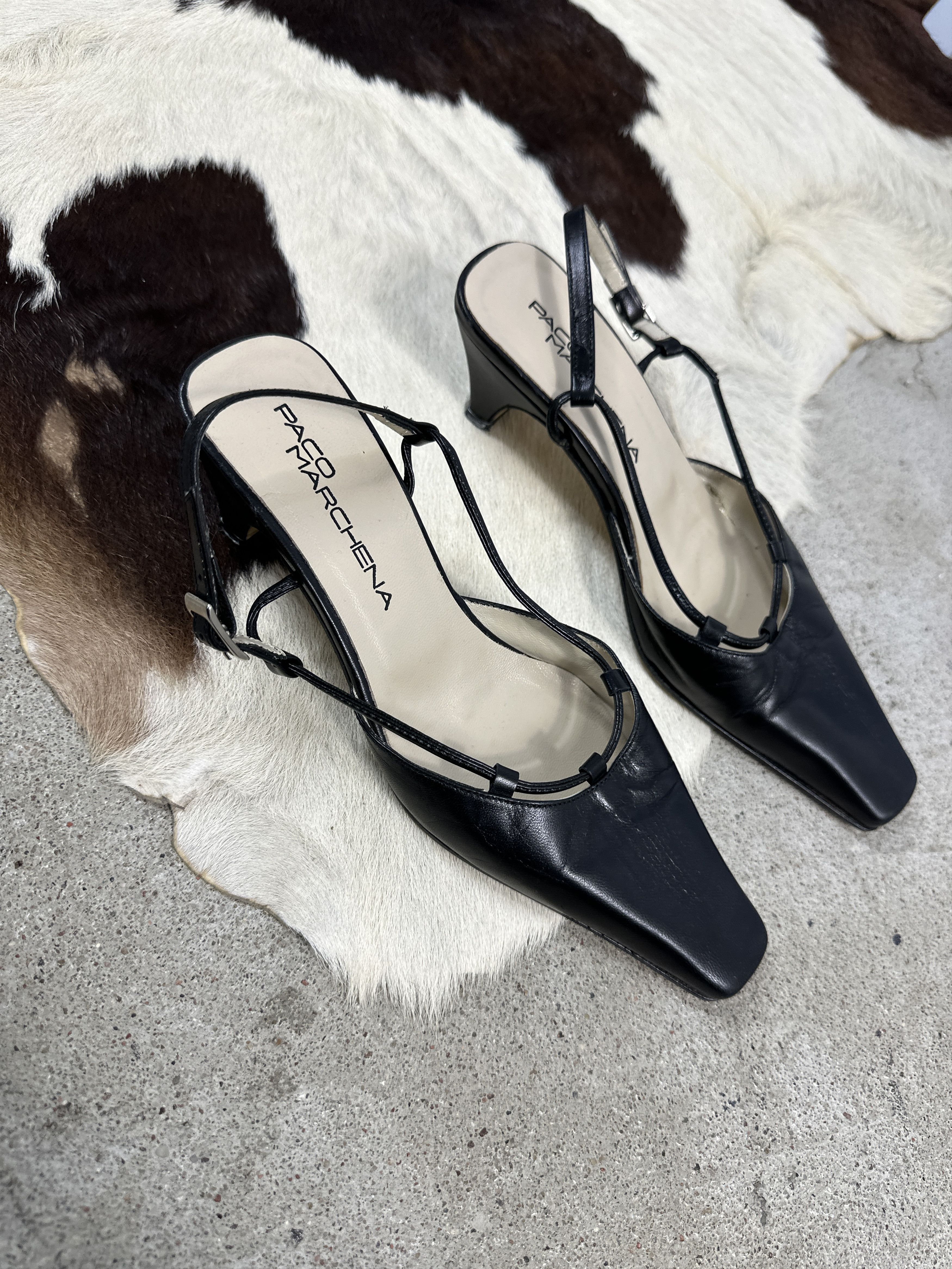 Vintage Vintage Leather Glamour Preppy Designer Y2K Kitten Heels Size US 5 / IT 35 - 1 Thumbnail
