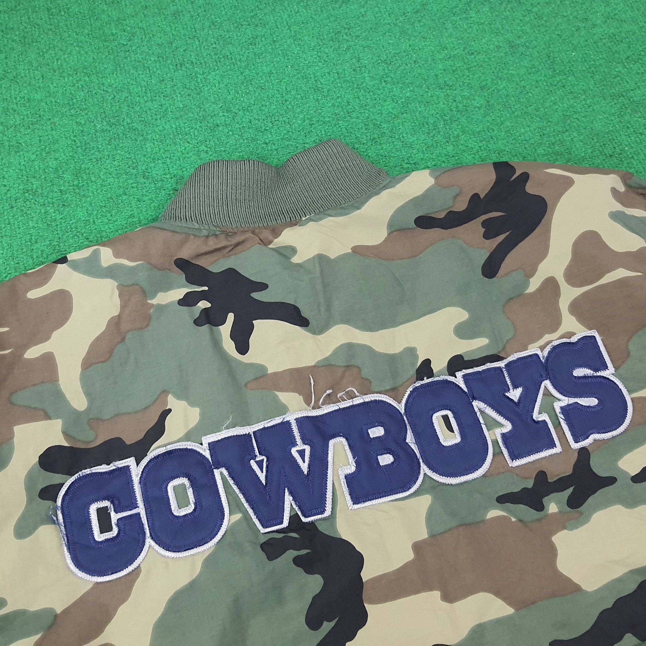 NFL Vintage NFL Cowboys Football Team Bomber Jacket C250N7 Size US XXL / EU 58 / 5 - 2 Thumbnail