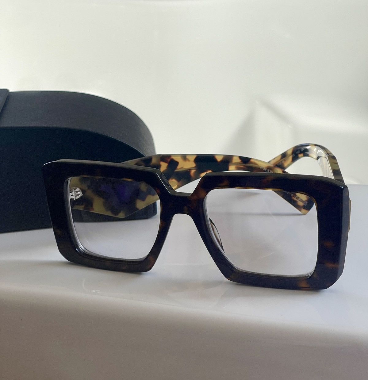 Prada Prescription lens sunglasses 😎 Size ONE SIZE - 7 Thumbnail