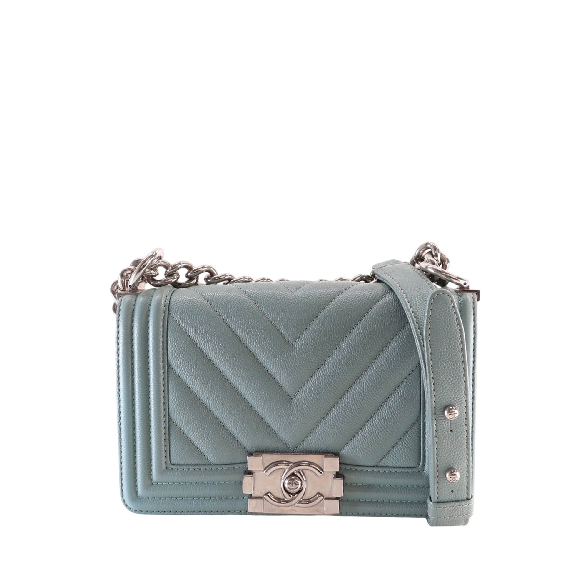 Chanel Small Chevron Caviar Boy Flap Size ONE SIZE - 1 Thumbnail