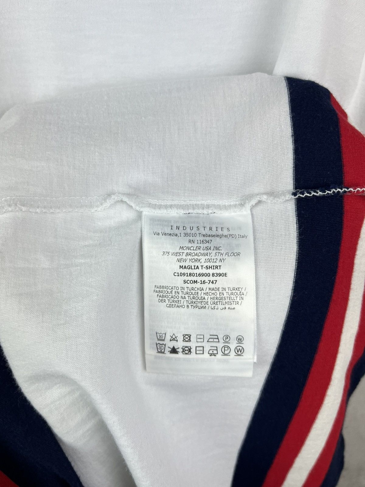 Moncler Moncler France Luxury Classic T-Shirt Rare Retro Hype Y2K Size US L / EU 52-54 / 3 - 9 Thumbnail