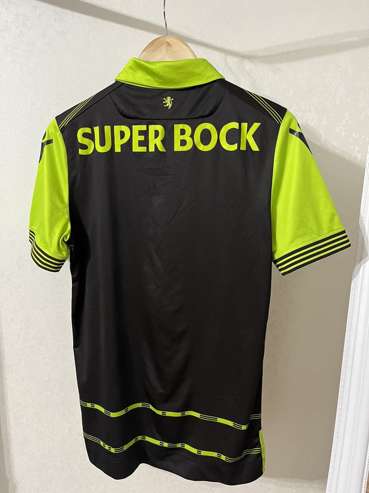 Other Macron Sporting FC 17/18 Away Jersey Size US M / EU 48-50 / 2 - 2 Thumbnail