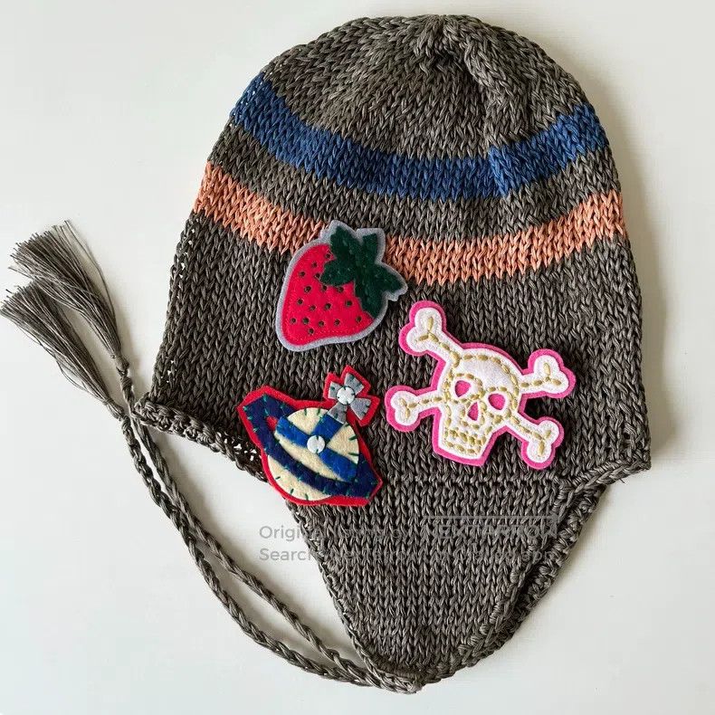 Vivienne Westwood Vivienne Westwood Saturn Skull Strawberry Badge Earmuff Kn Size ONE SIZE - 2 Thumbnail