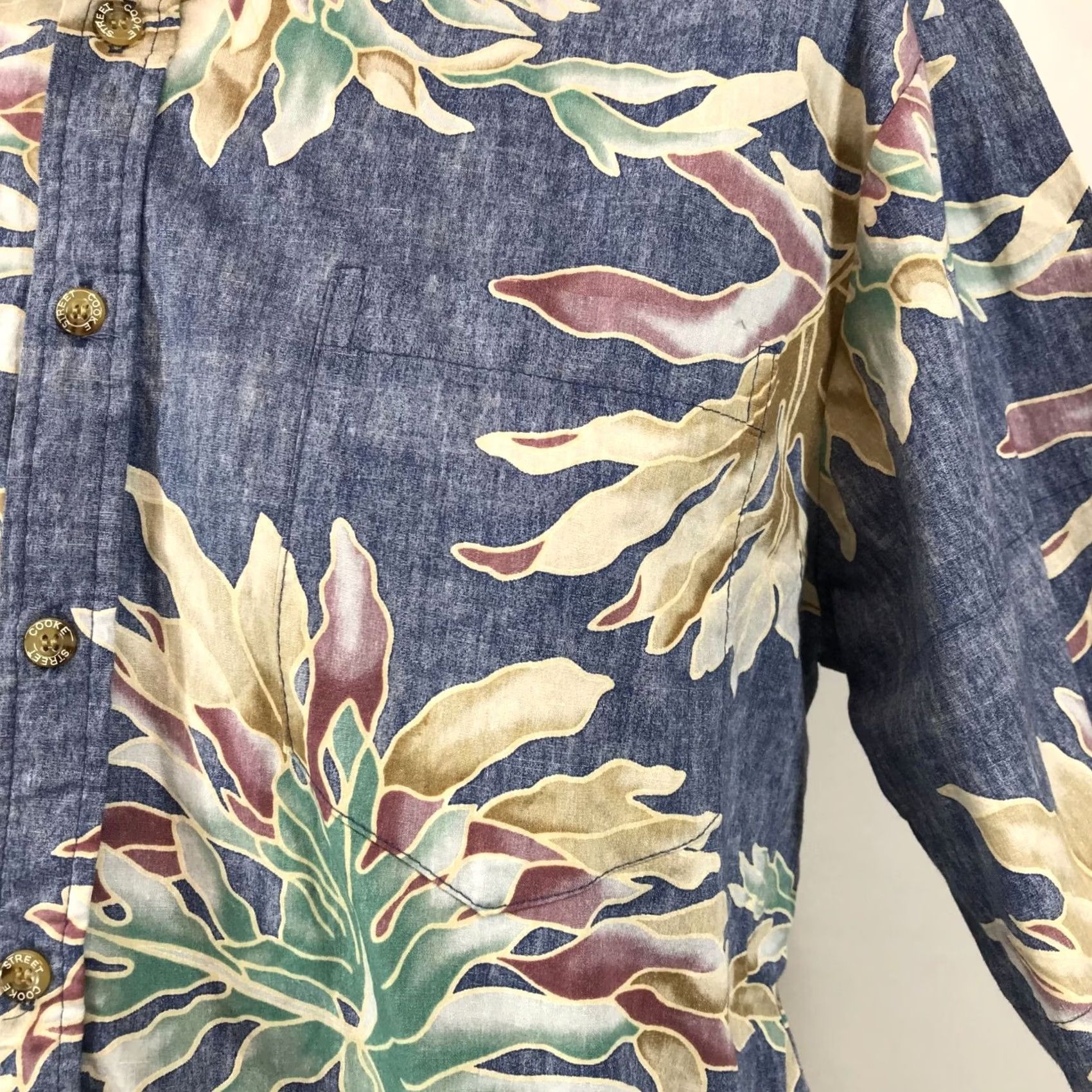 Vintage Mens Medium Blue Floral Short Sleeve Button Up Hawaiian Shirt COOKE STREET Size US M / EU 48-50 / 2 - 3 Thumbnail
