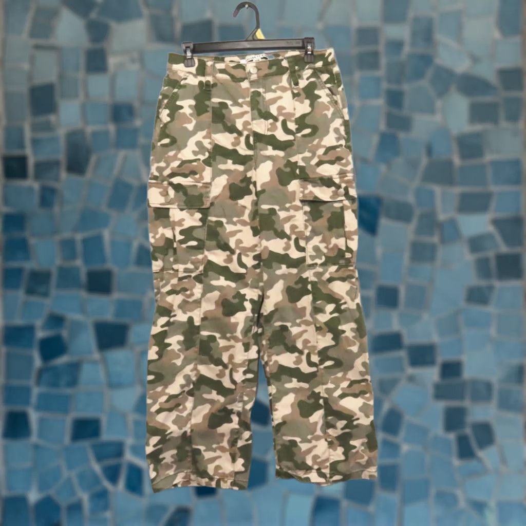 Vintage Celebrity Pink Jeans Women's 9/29 Green Camo Cargo High-Rise CJ25234AV6W Jeans Cargo Pockets Regular 30 Green Womens Size 30" / US 8 / IT 44 - 1 Thumbnail