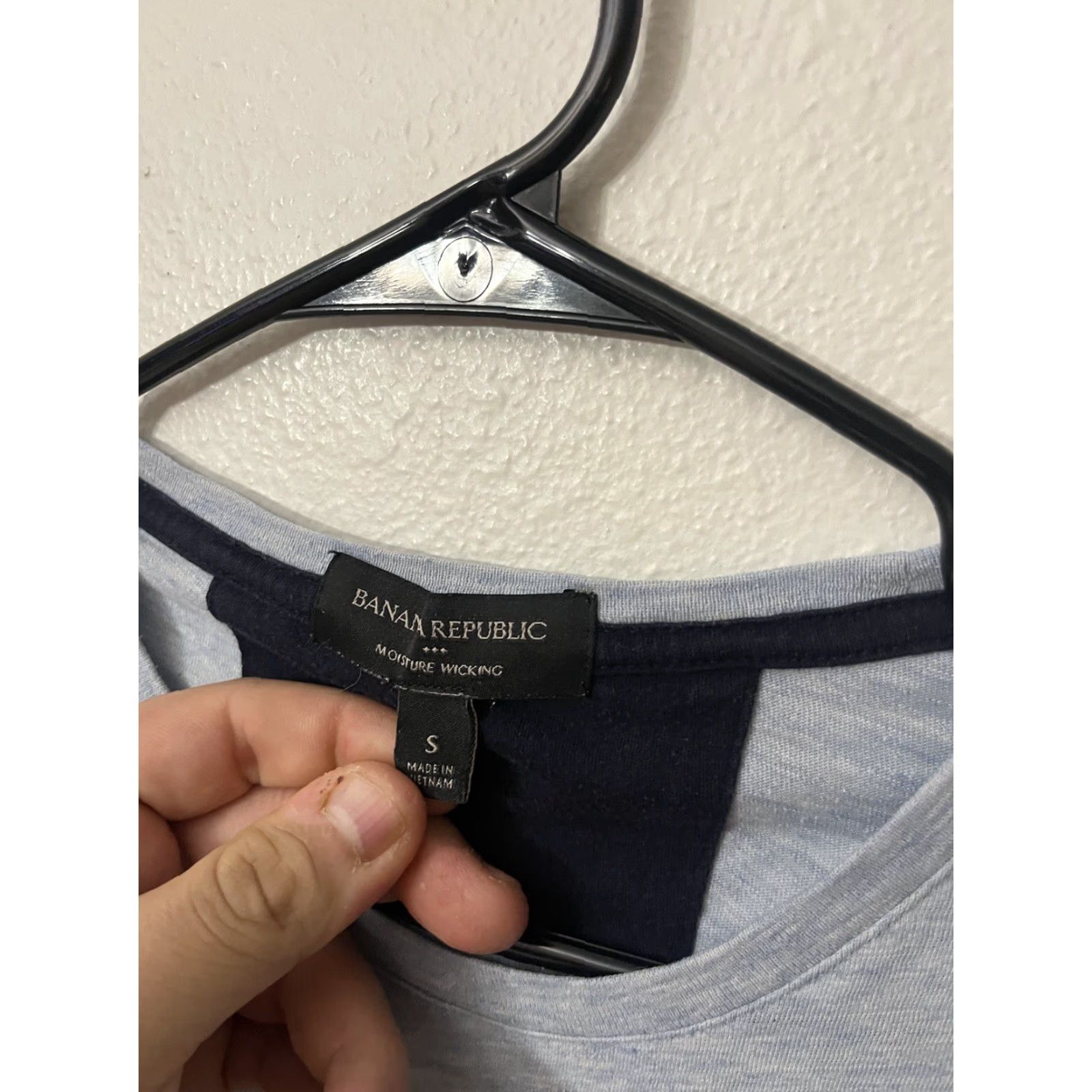 Banana Republic Banana Republic T-Shirt Mens S Blue Space Dye Long Sleeve Moisture Wicking Crew Neck Pullover 27 in Cotton Blend Regular Shirt Size US S / EU 44-46 / 1 - 2 Thumbnail