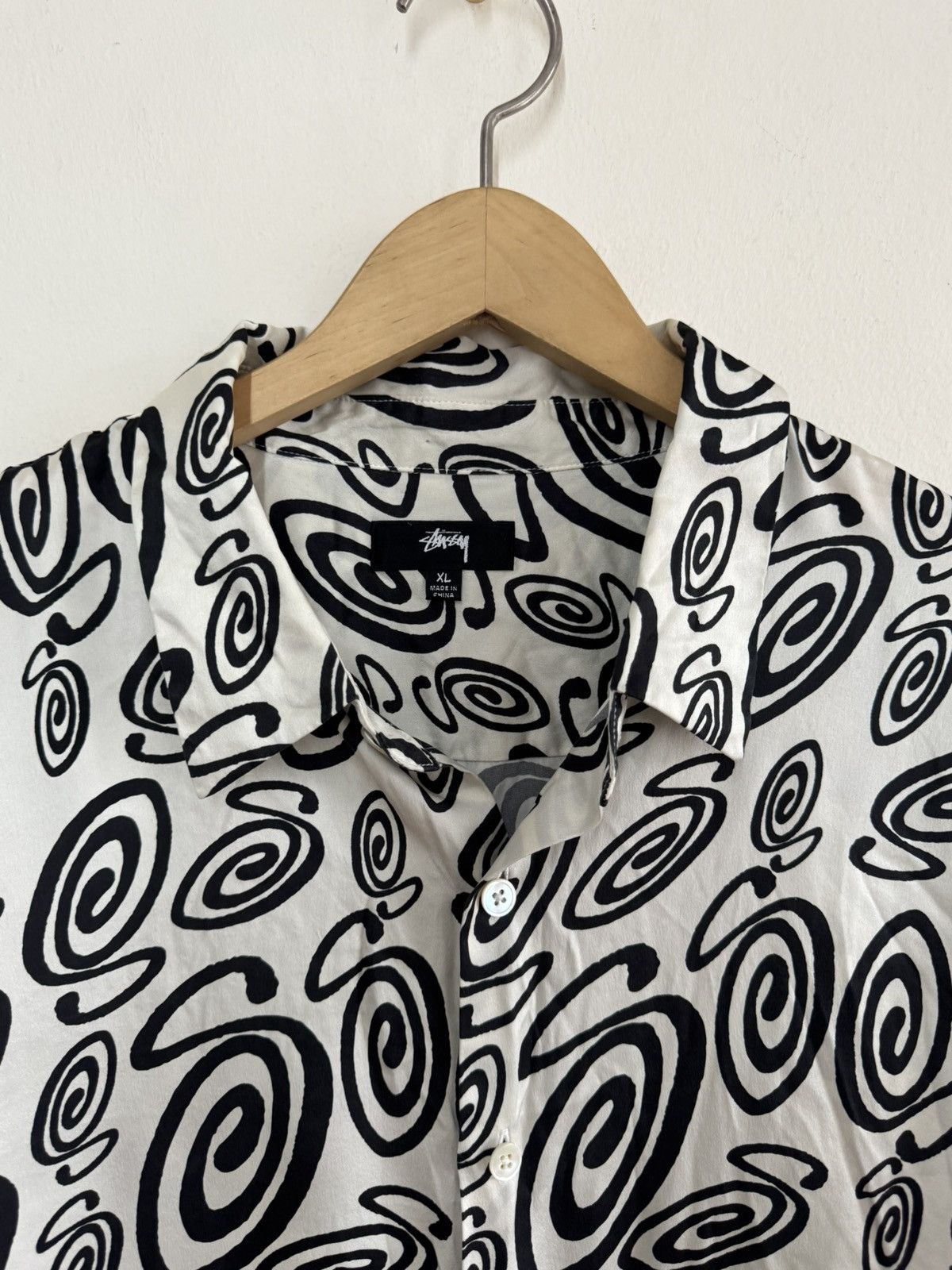 Stussy Stüssy Swirly S Silk Shirt XL 100% Silk Camp Collar Size US XL / EU 56 / 4 - 3 Thumbnail