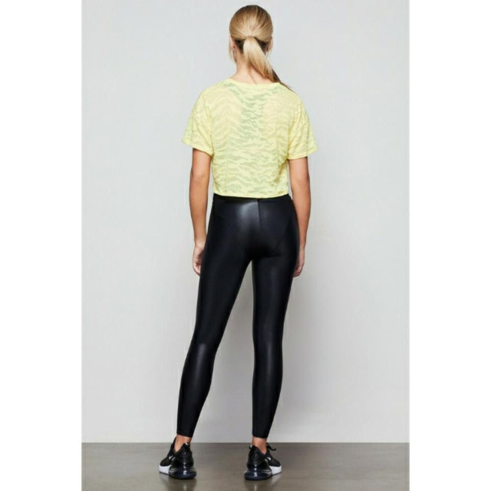Designer Sun Beam | Good American | Zebra Burnout Short Sleeve Size XS / US 0-2 / IT 36-38 - 4 Thumbnail