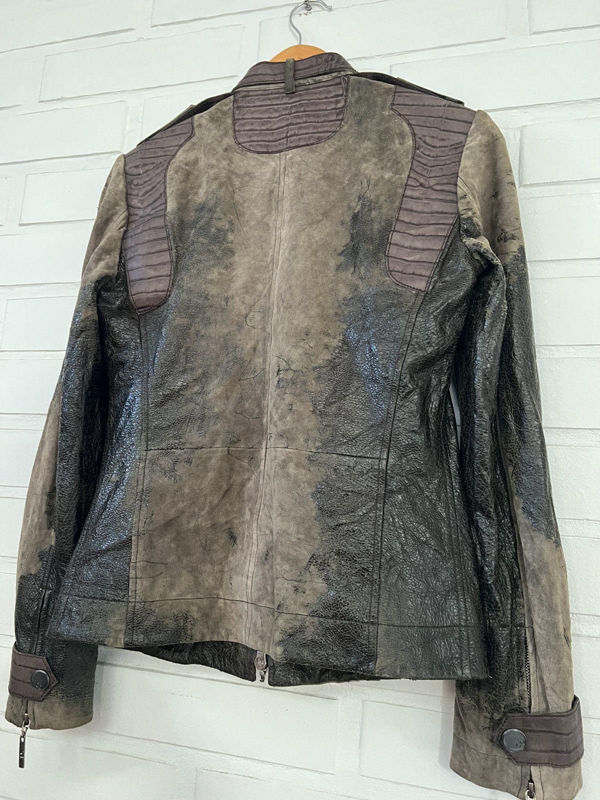 Dior AW06 Dior by John Galliano ‘Croc’ Embossed Leather Jacket Size US S / EU 44-46 / 1 - 12 Thumbnail
