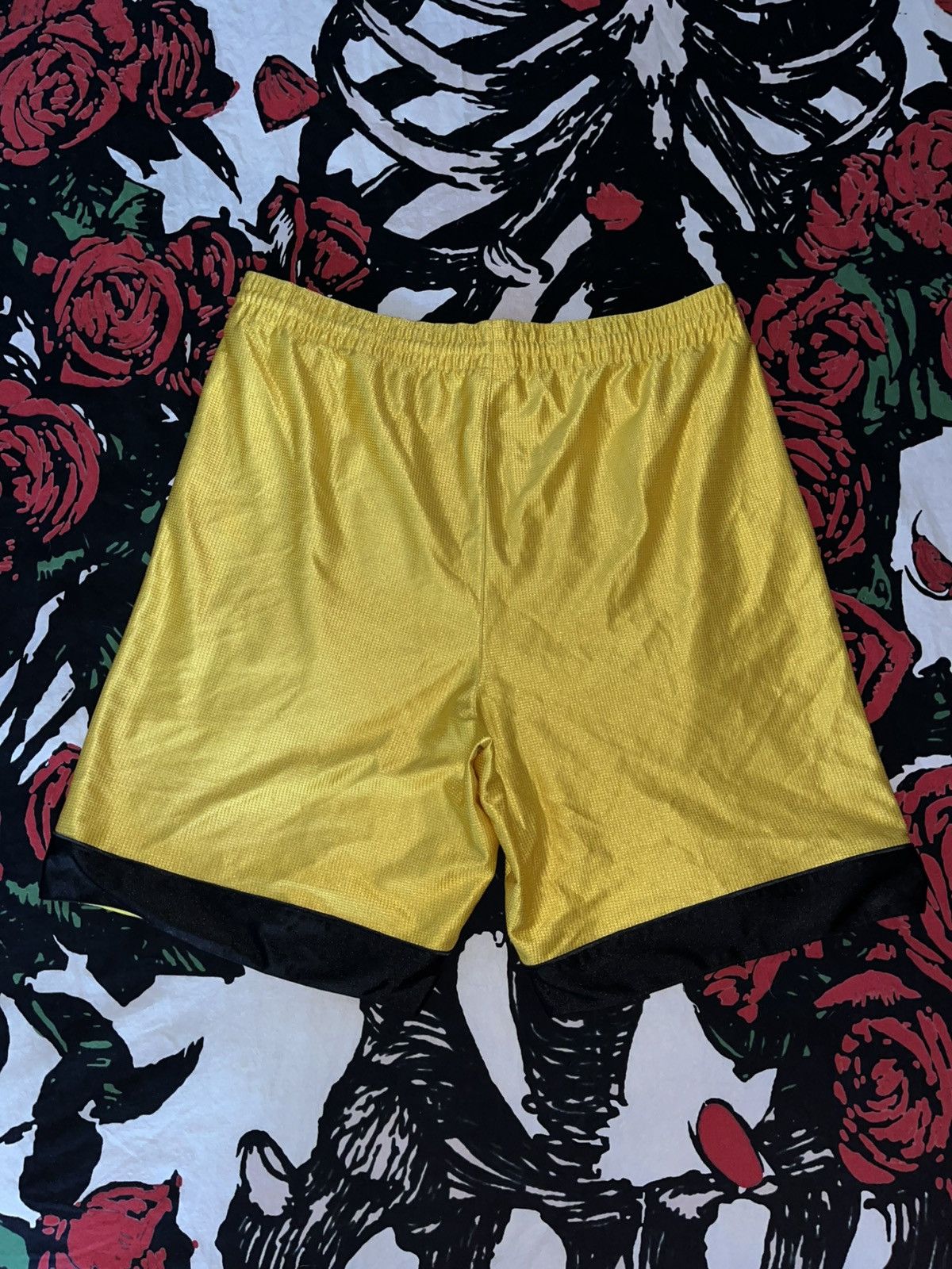 Nike Crazy Y2K Satin Shiny Dazzle Baggy Nike Basketball Shorts Size US 34 / EU 50 - 3 Thumbnail