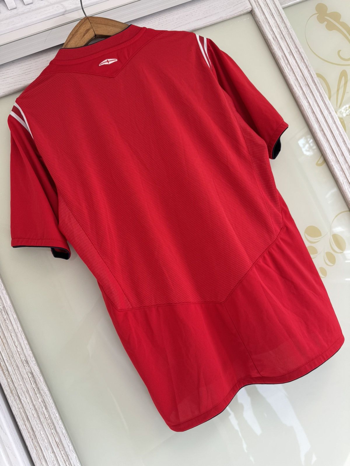 Umbro Vintage England 2004-2006 Home Soccer Jersey Football Kit Size US M / EU 48-50 / 2 - 7 Thumbnail