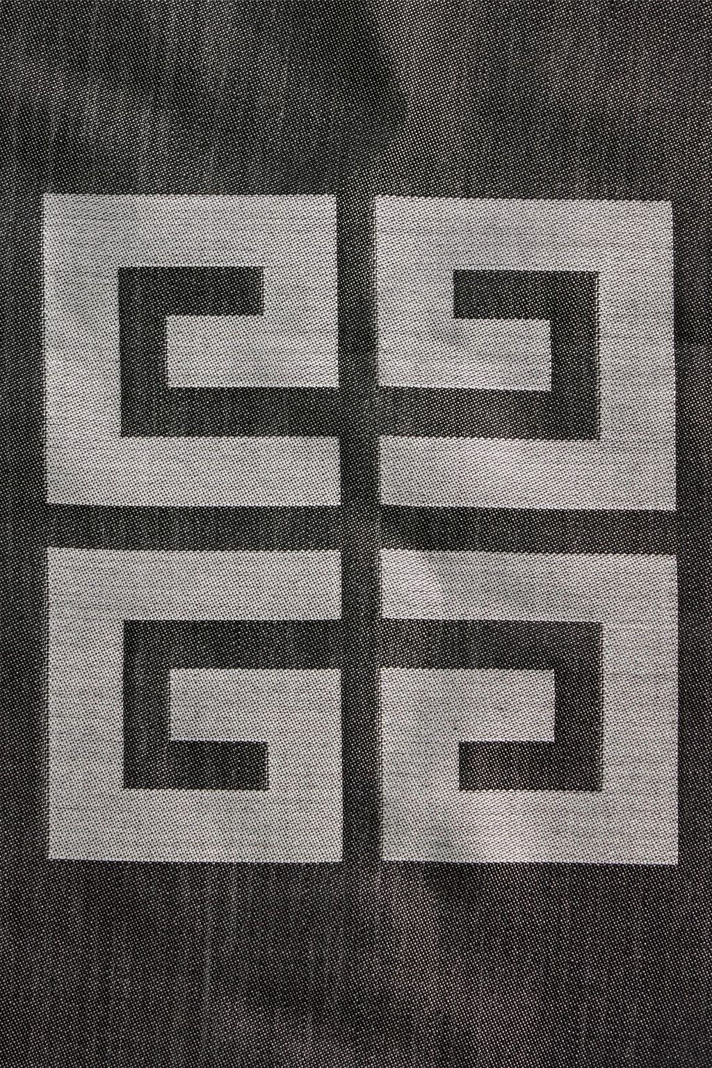 Gucci o1y0925 Size : OS / Logo Scarf in Gray/White Size ONE SIZE - 2 Thumbnail