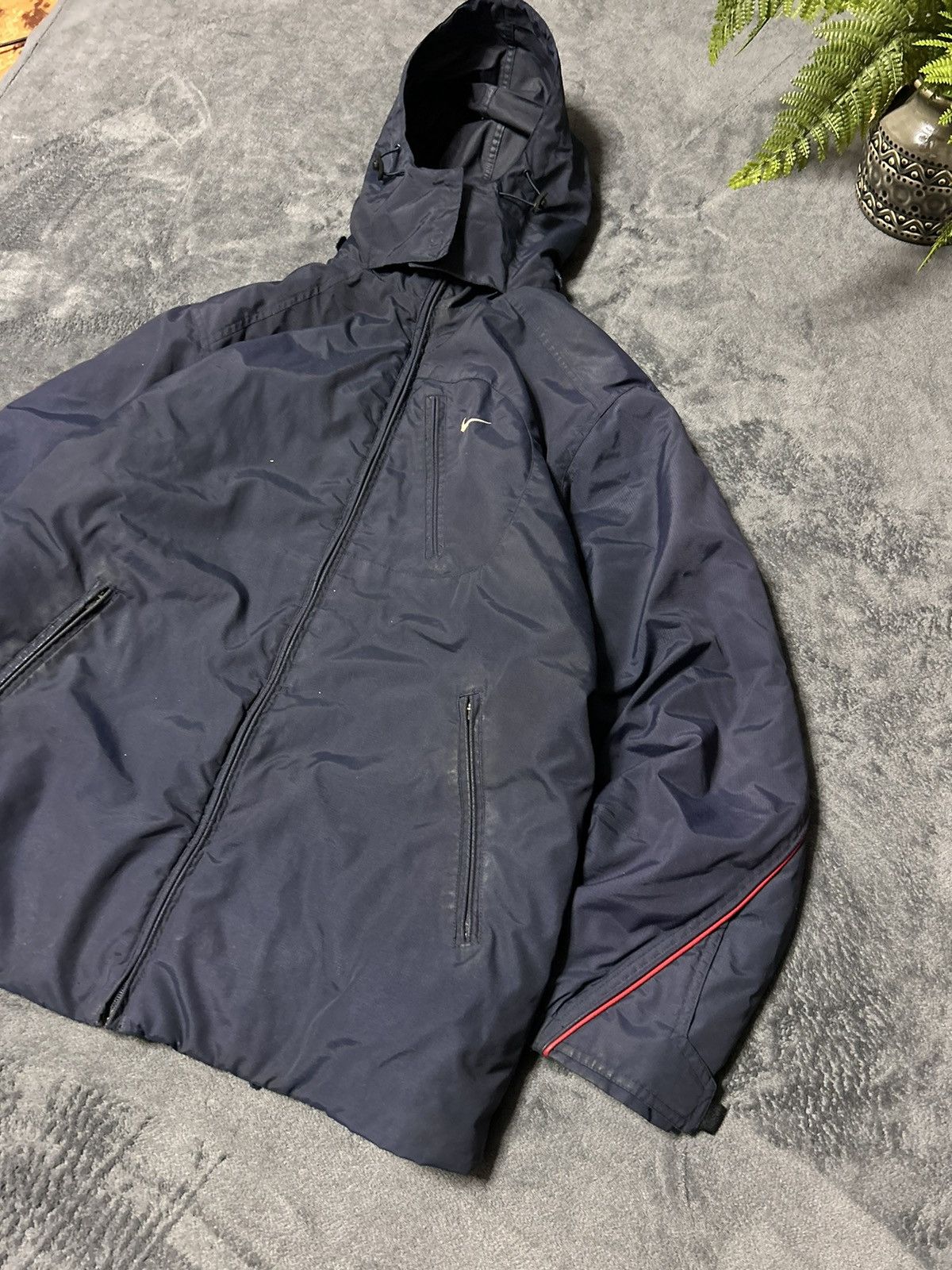 Nike 00s Vintage Nike Big Logo Back Retro Down Jacket Rare Size US L / EU 52-54 / 3 - 5 Thumbnail