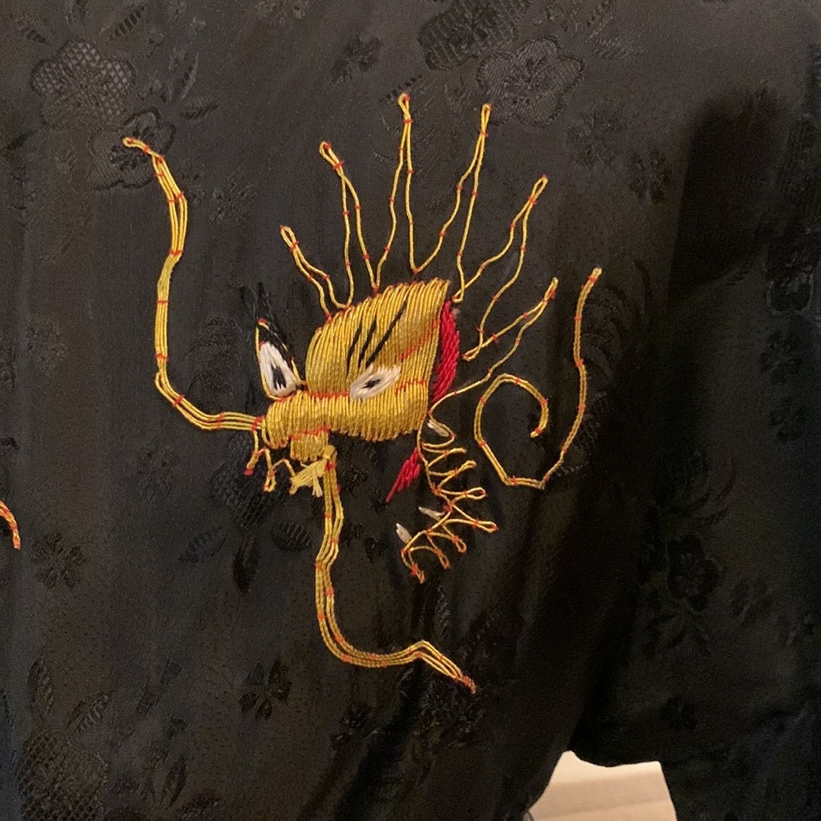 Vintage Dragon embroidery black kimono ,Vintage,Japan and Korea Size ONE SIZE - 7 Thumbnail