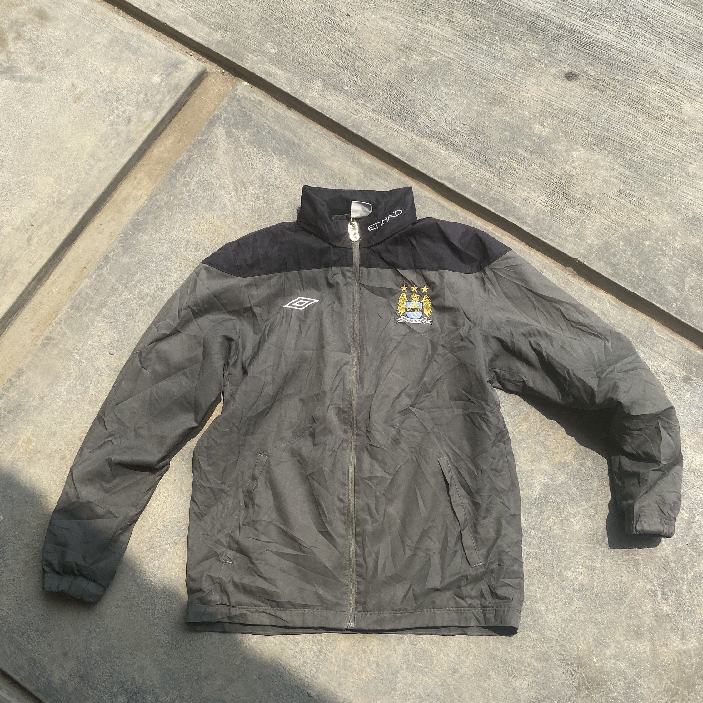 Vintage Manchester city training vintage jacket Size US M / EU 48-50 / 2 - 2 Thumbnail