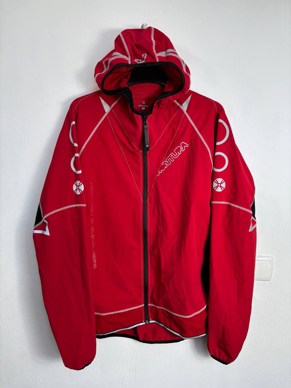 Montura Run Flash Hood Lightweight Reflective Nylon Jacket