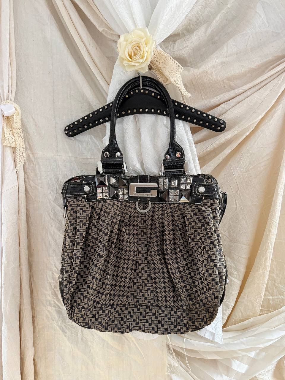 Guess Vintage guess grey tote bag Size ONE SIZE - 1 Thumbnail