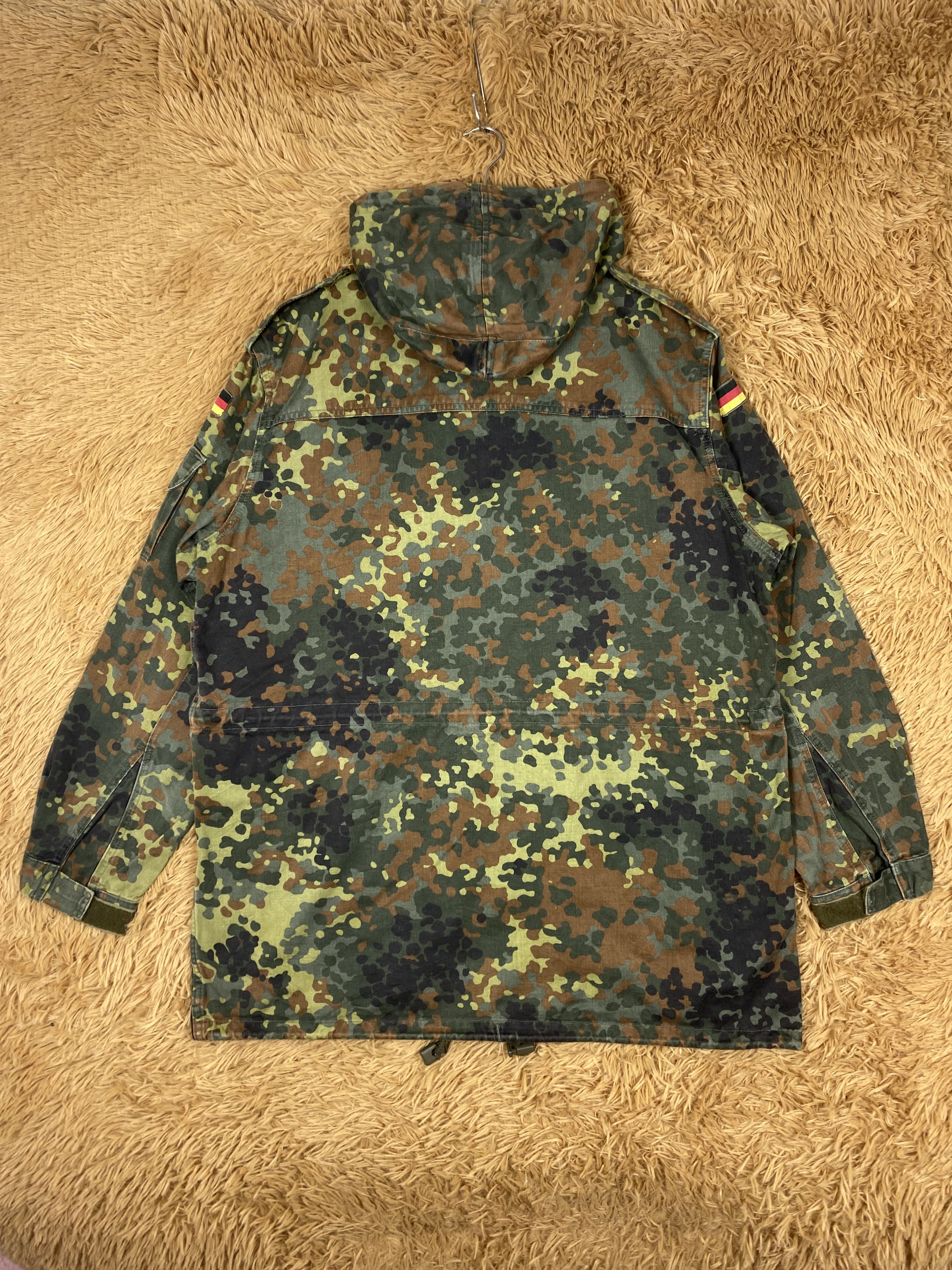 Vintage Vintage Army Military Camouflage Jacket DJ0763 Size US M / EU 48-50 / 2 - 5 Thumbnail