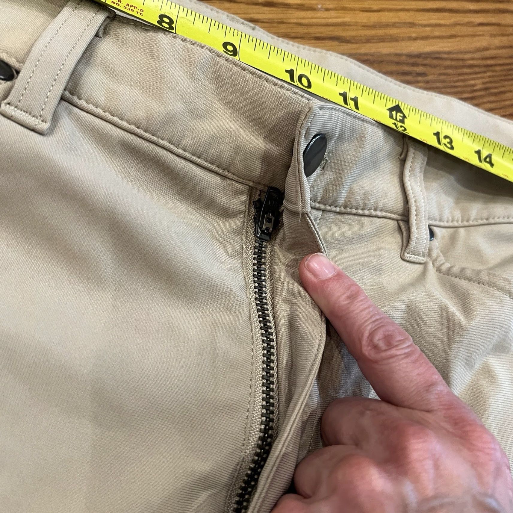 Lululemon Lululemon Pants Mens 34x31 Beige Warpstreme ABC Commission Size US 34 / EU 50 - 6 Thumbnail