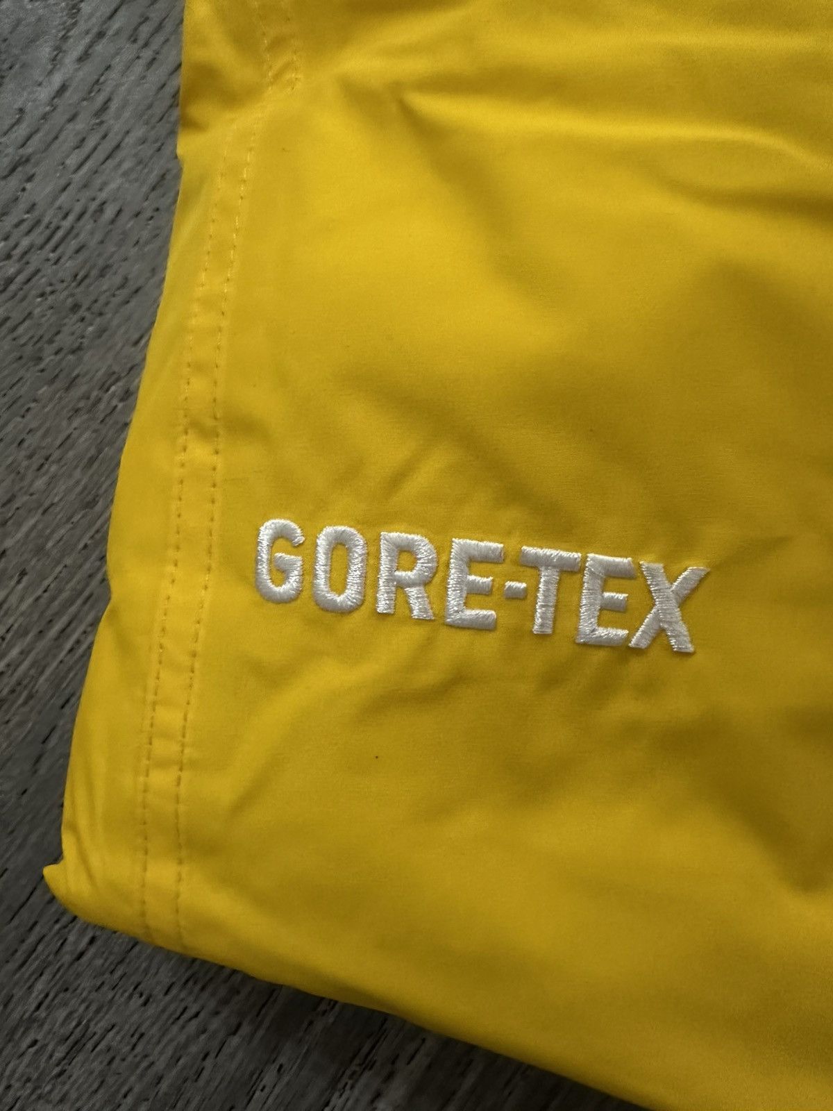 Supreme Supreme GORE-TEX 700-FILL Down Clip Parka Yellow Size US S / EU 44-46 / 1 - 7 Thumbnail