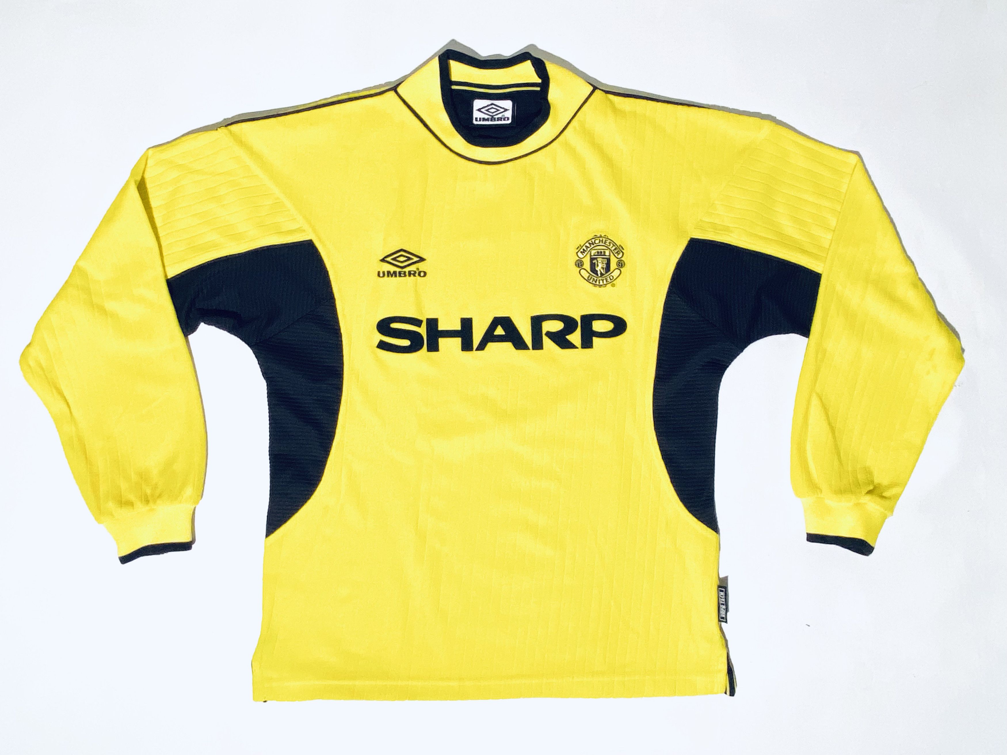 Umbro Manchester United Goalkeeper Home Jersey Shirt 1999 - 2000 Size US M / EU 48-50 / 2 - 4 Thumbnail