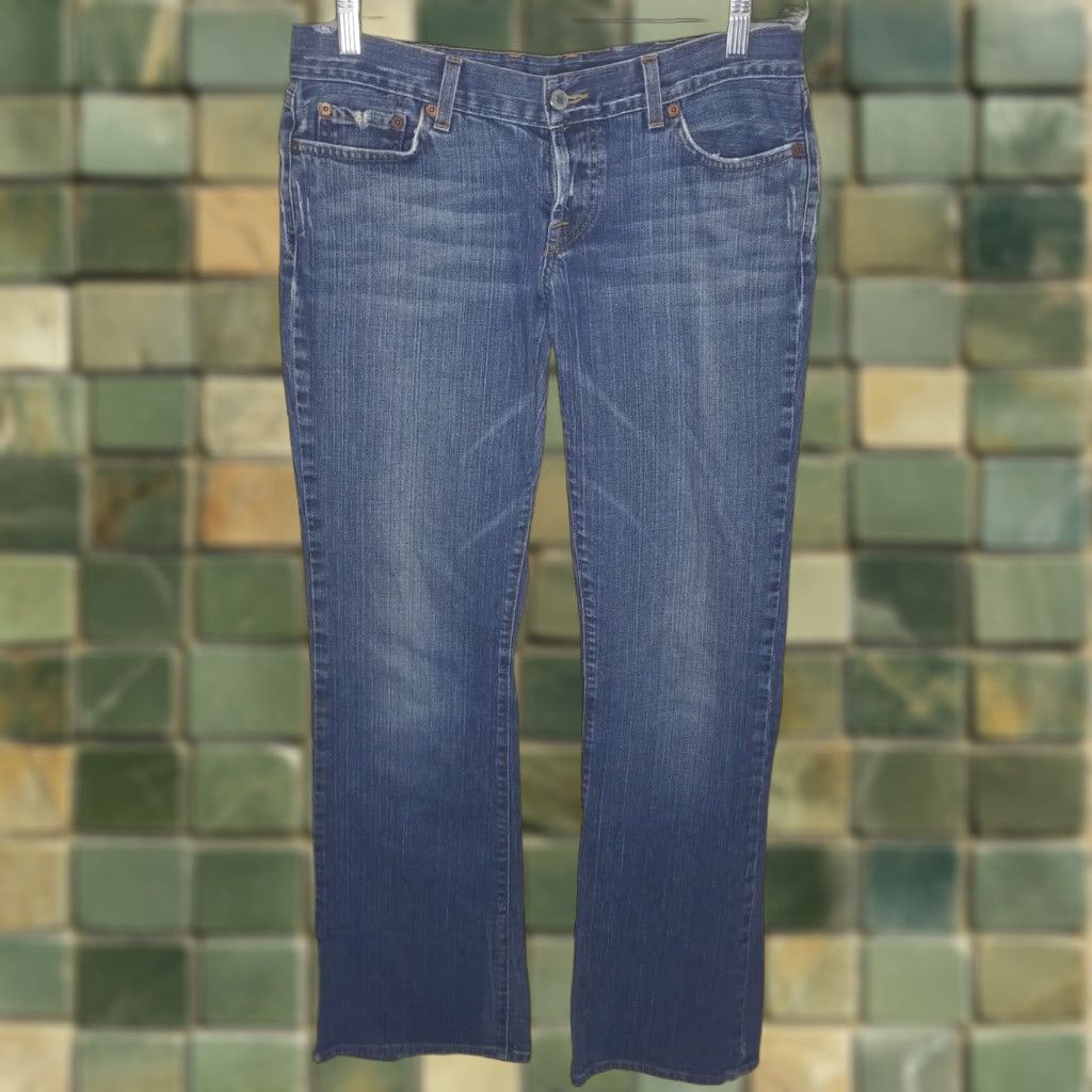Lucky Brand VINTAGE Lucky Brand Distressed Blue Bootcut Jeans Women's Size 8 Size 30" / US 8 / IT 44 - 1 Thumbnail