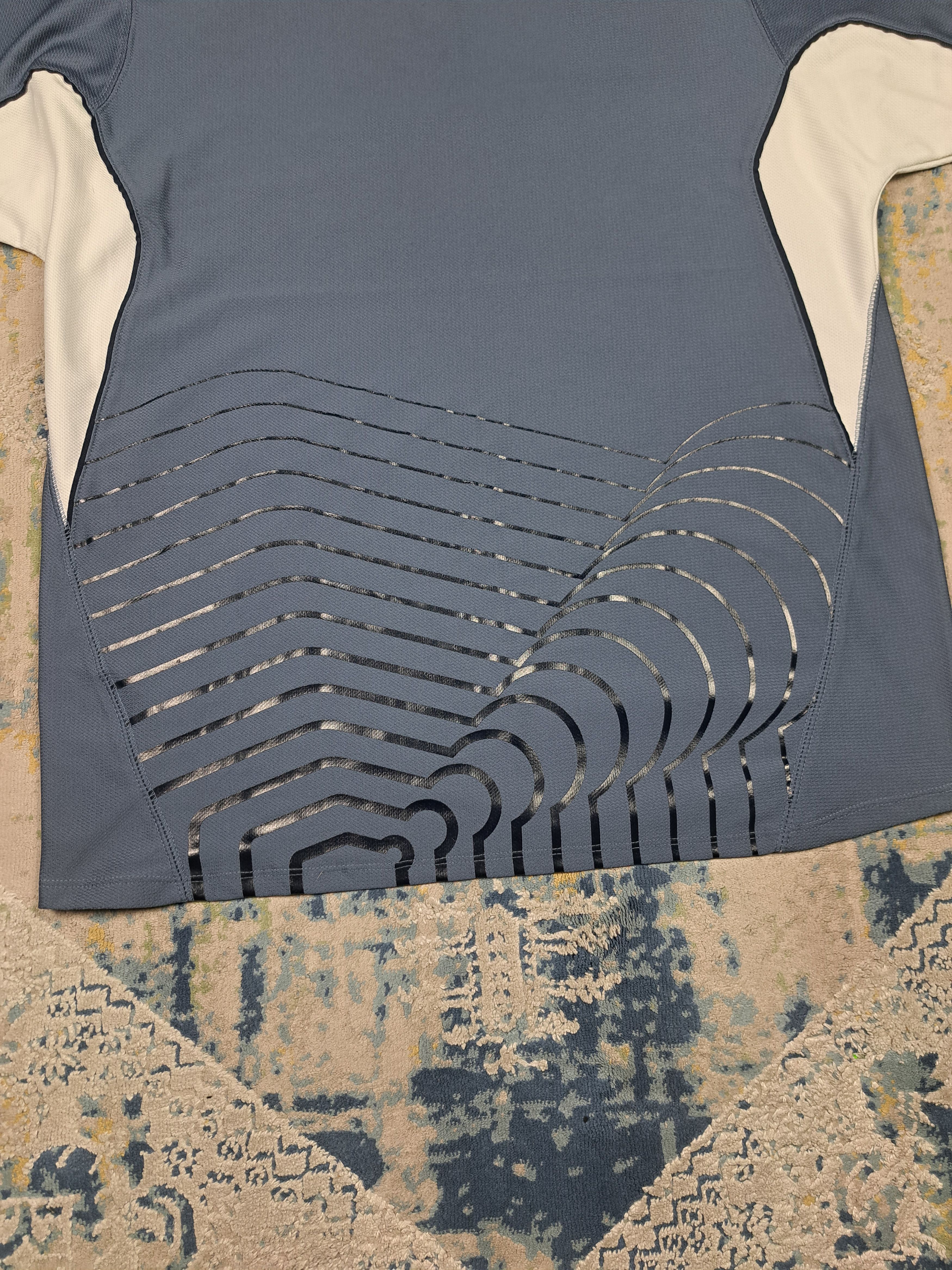 Nike Nike TN Center Logo Iconic Tee y2k Drip Drill Blokecore Size US M / EU 48-50 / 2 - 4 Thumbnail