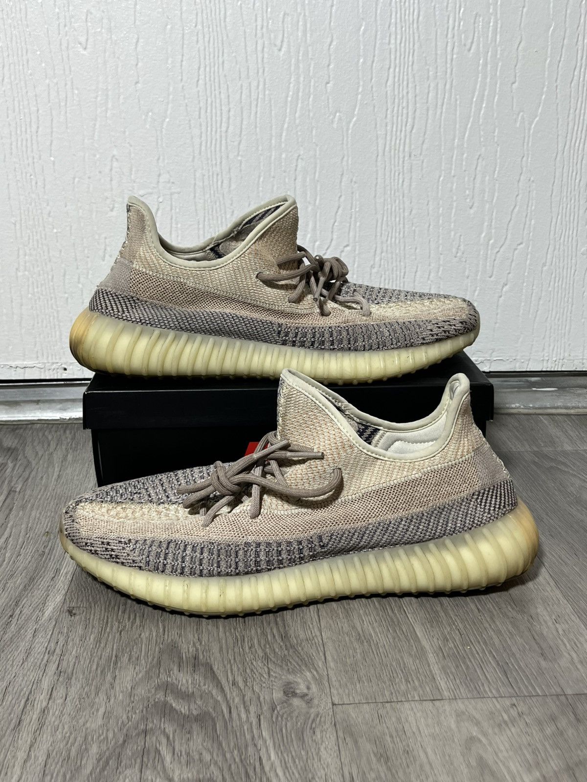 Size 13 adidas Yeezy Boost 350 V2 Ash Pearl Sneakers Shoes