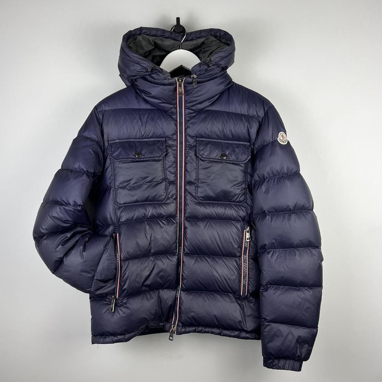 image of Moncler Demar Puffer Jacket in Navy, Men's (Size Medium)