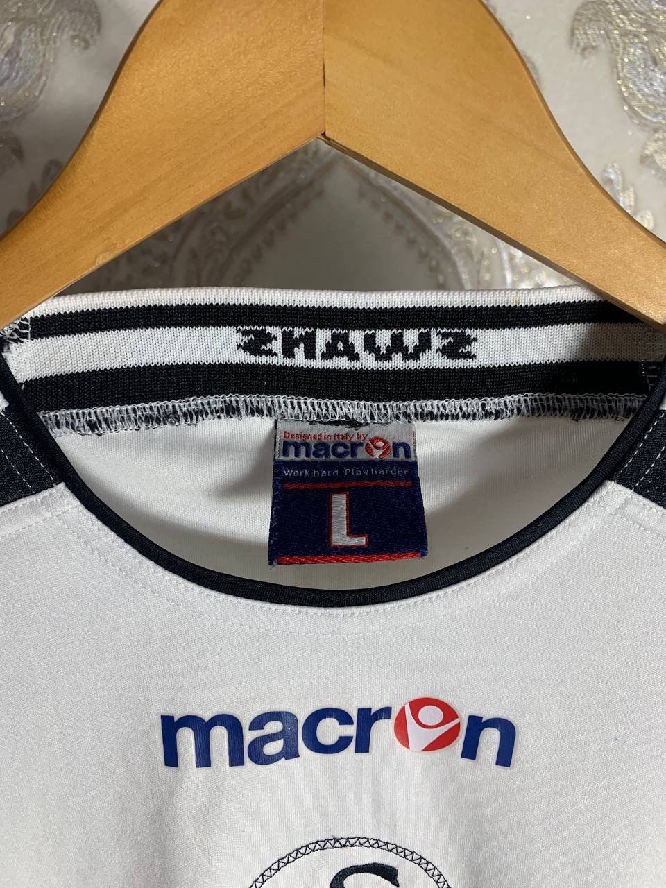 Macron VERY RARE MACRON SWANSEA CITY ENGLAND SOCCER JERSEY RETRO Size US L / EU 52-54 / 3 - 5 Thumbnail