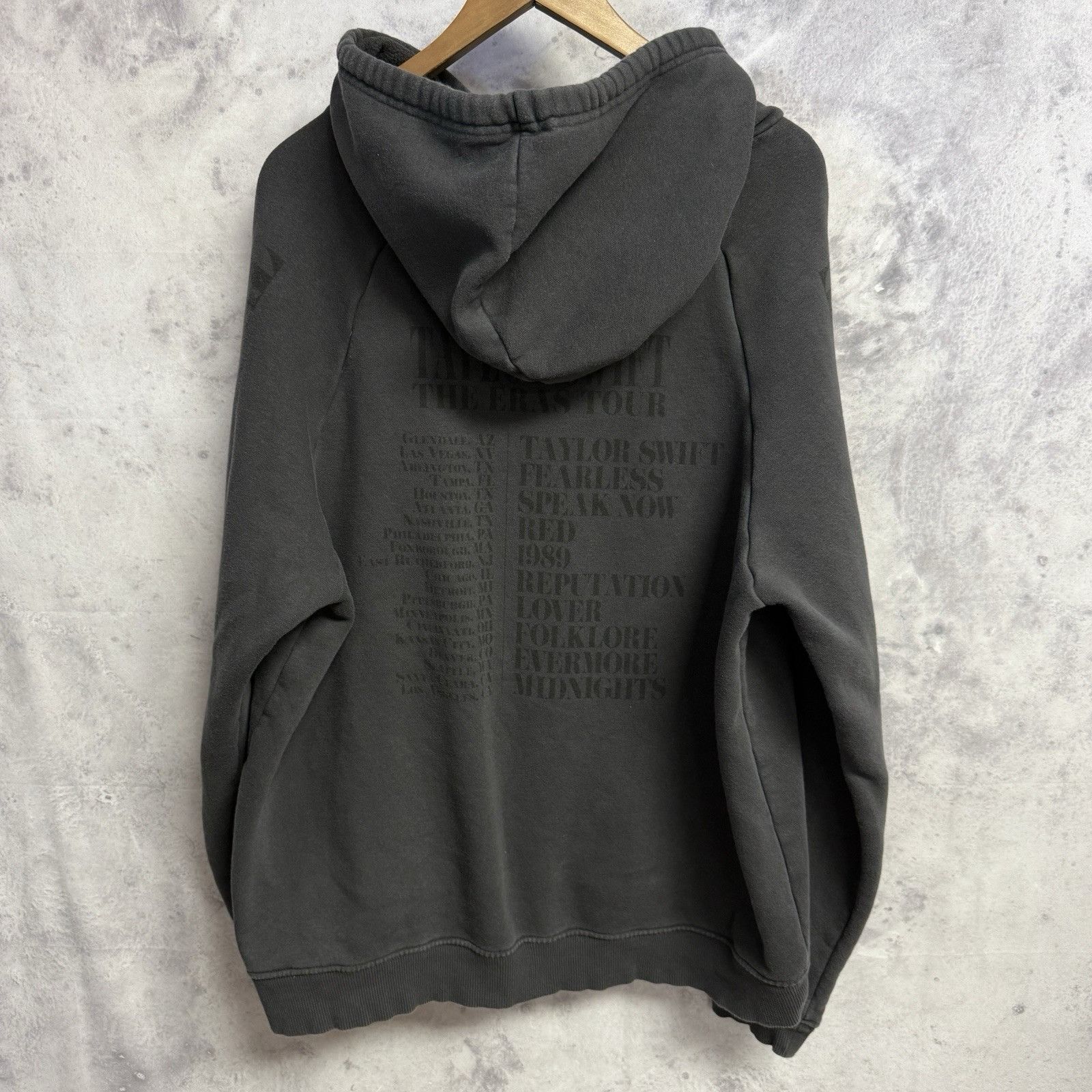 Band Tees Taylor Swift The Eras Tour Hoodie Sweatshirt Large Tour Size US L / EU 52-54 / 3 - 3 Thumbnail