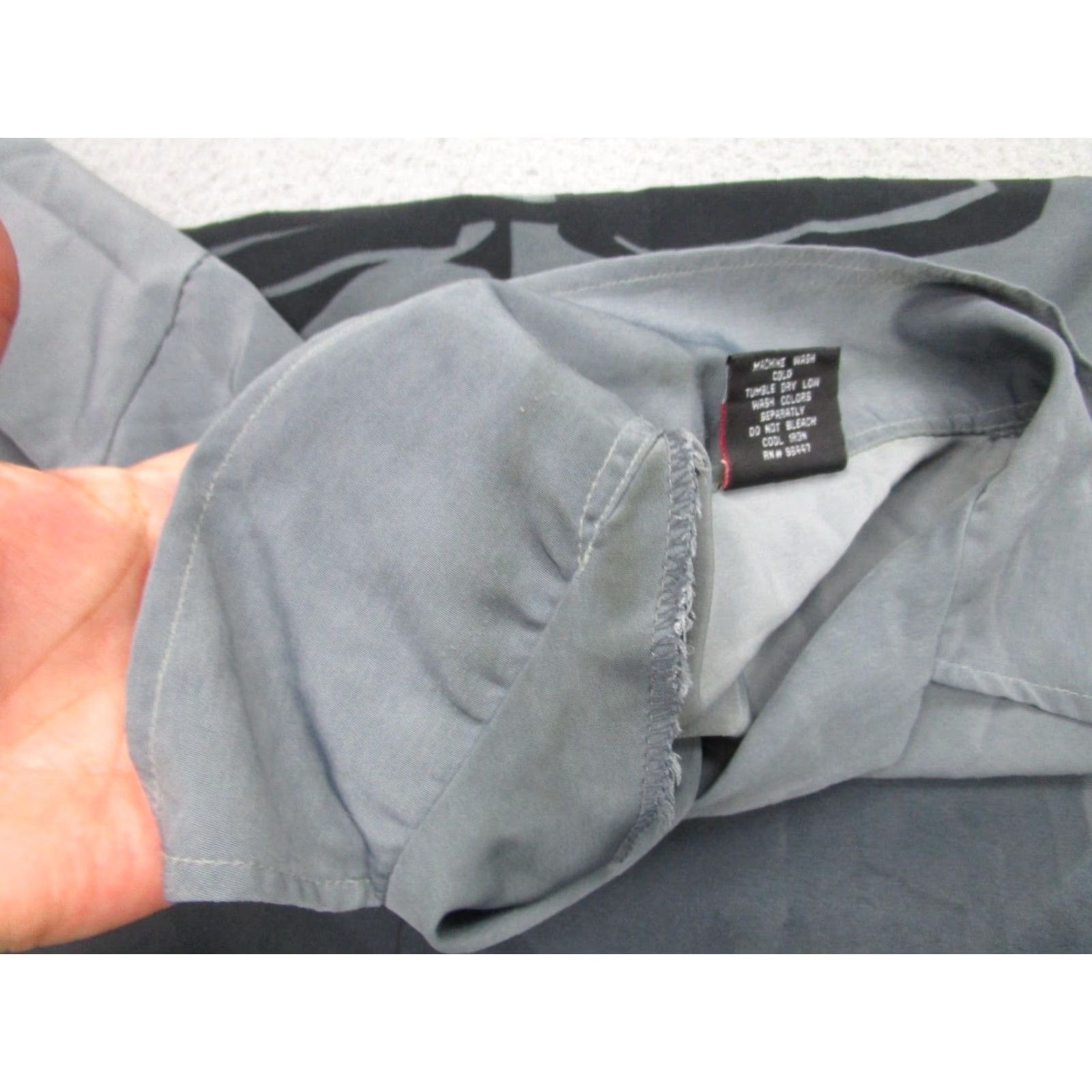 Vintage VINTAGE Diss Shirt Mens 2XL Gray Black Baggy Loose y2k 2000s Shadow Streetwear Size US XXL / EU 58 / 5 - 5 Thumbnail