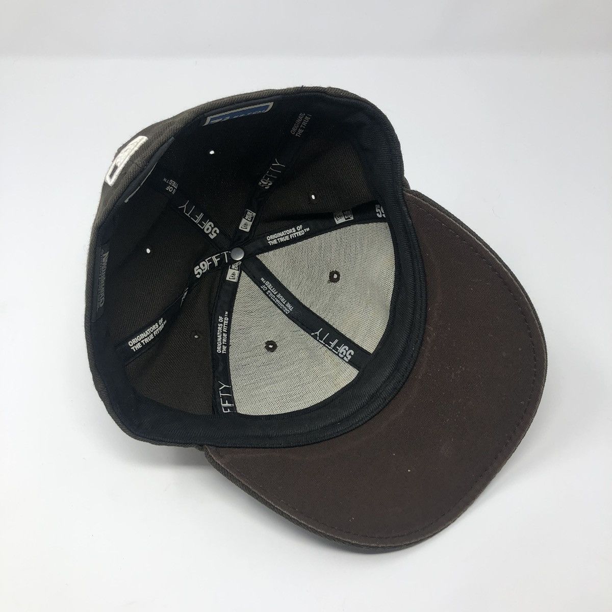 MLB × New Era New Era San Diego Padres MLB Fitted Hat Size 7 3/8 Size ONE SIZE - 6 Thumbnail
