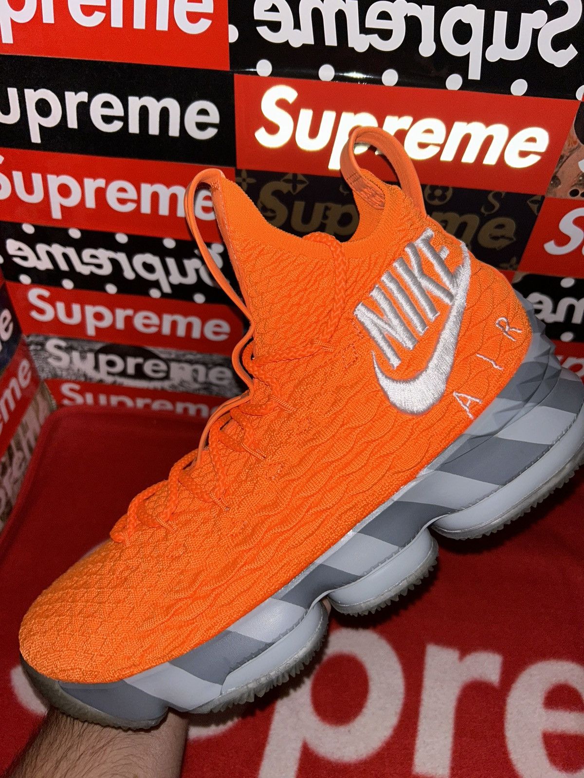 Nike Nike LeBron 15 Orange Box PE AR5125-800 10 SPECIAL EDITION Size US 10 / EU 43 - 7 Thumbnail