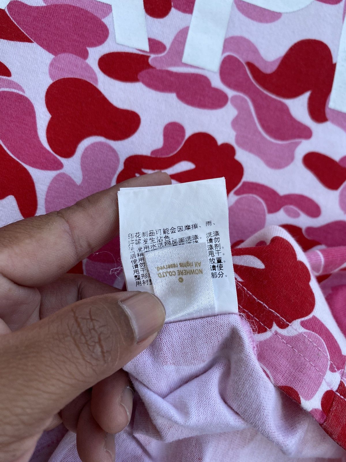 Bape Rare BAPE ABC camo pink ape head logo T-shirt A Bathing Ape Size US M / EU 48-50 / 2 - 21 Thumbnail