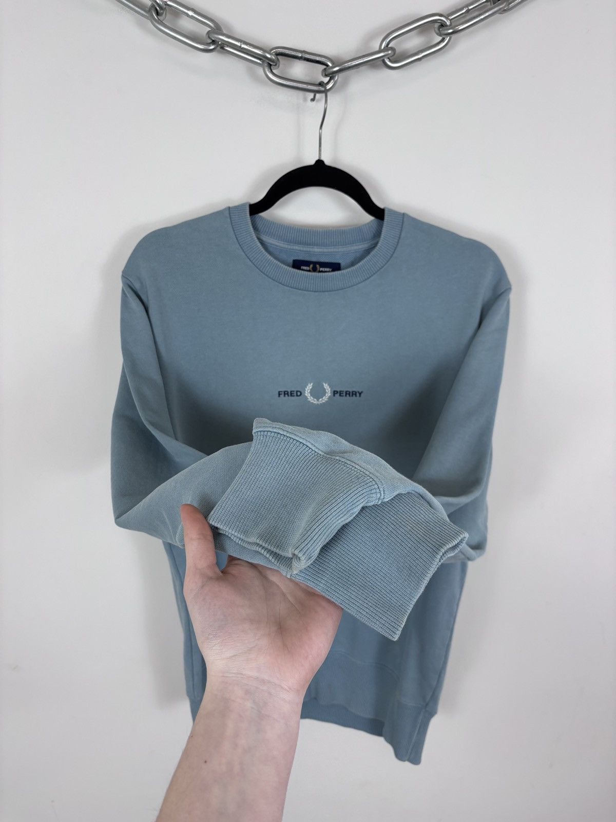 Fred Perry Fred Perry Men’s Ash Blue Embroidered Logo Sweatshirt Size US S / EU 44-46 / 1 - 9 Thumbnail