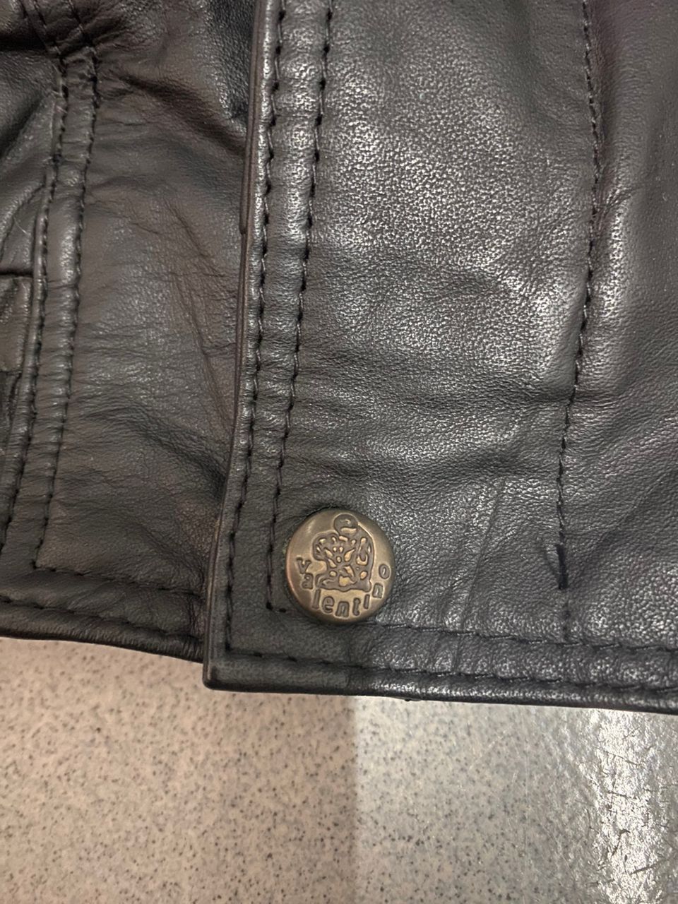Vintage Vintage Valentino Uomo leather jacket Size US M / EU 48-50 / 2 - 6 Thumbnail