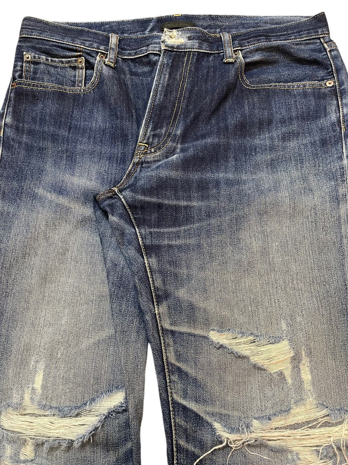 Uniqlo Vintage Japanese Uniqlo Blue Faded Wash Distressed Jeans Size US 36 / EU 52 - 4 Thumbnail