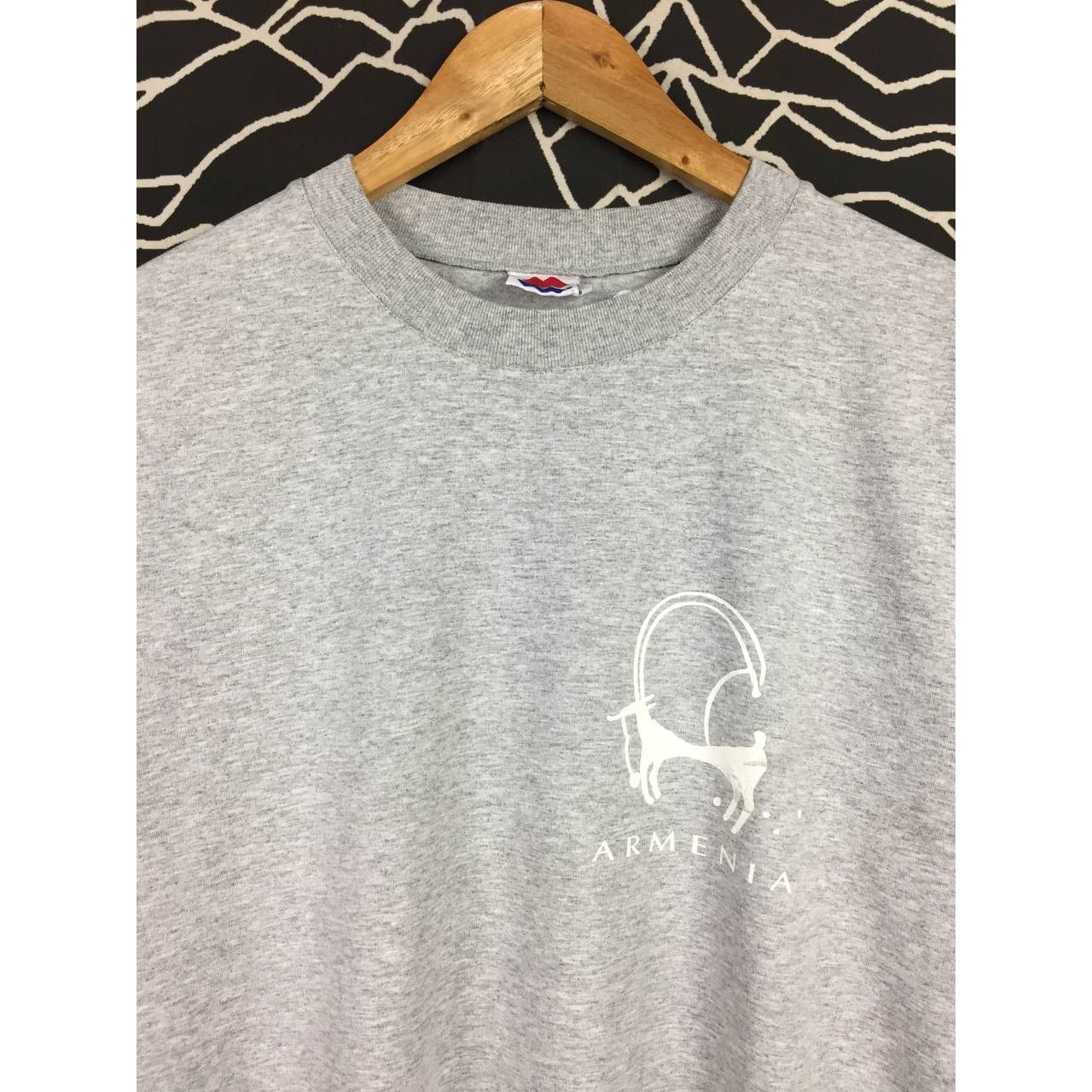Majestic × Vintage Vtg Majestic Armenia Art Nature Wildlife Animal Tee Size US S / EU 44-46 / 1 - 6 Thumbnail