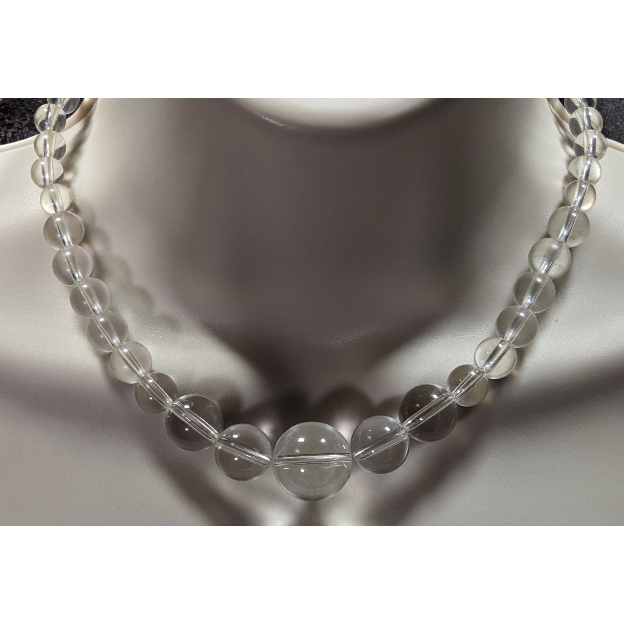 Other Vintage Crystal Clear Lucite Beaded Necklace Size ONE SIZE - 3 Thumbnail
