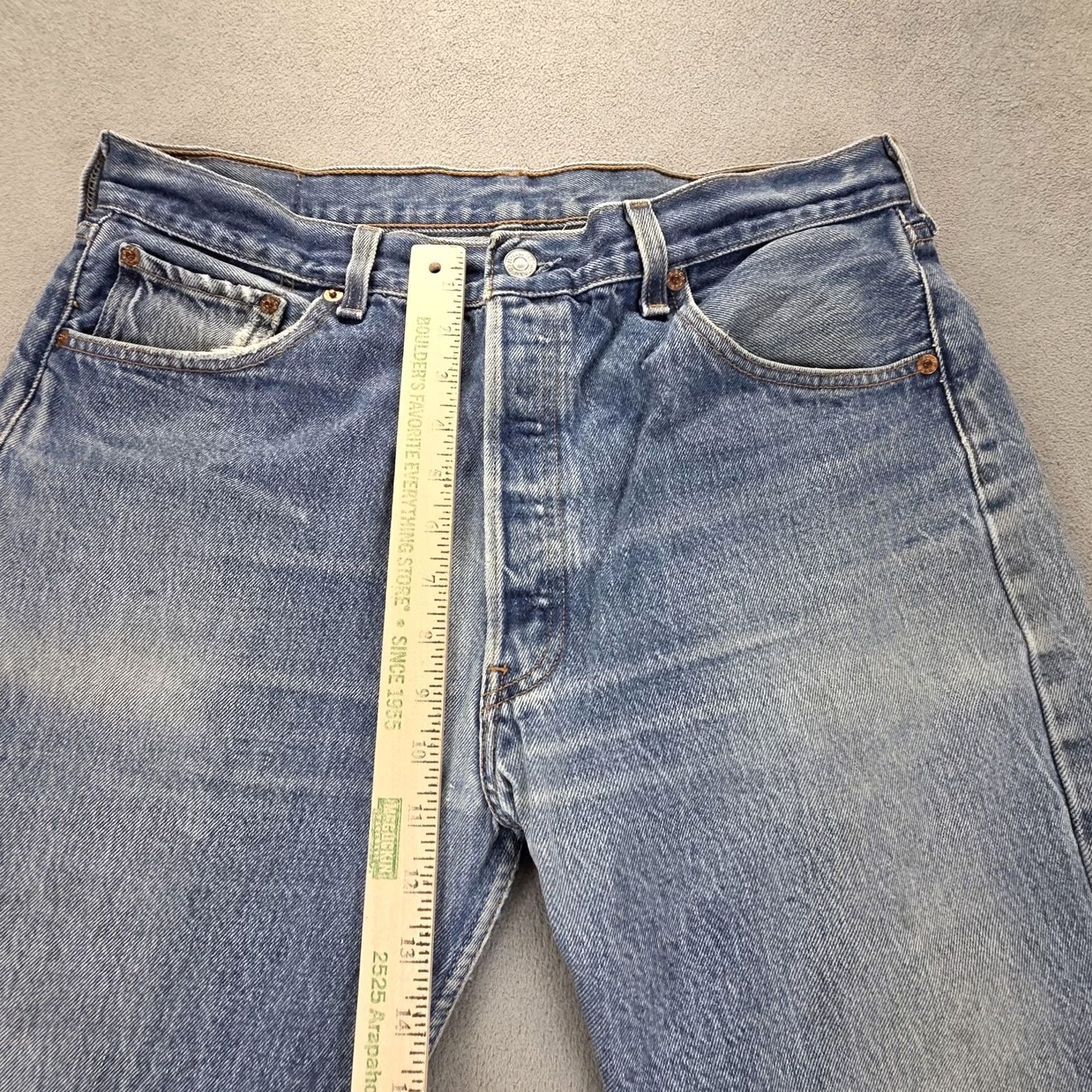 Levi's VINTAGE Levi's 501 Jeans Mens Blue Button Fly 31x32 Cross Patch 501 Levi's Denim Cotton Straight Jeans Size US 31 - 7 Thumbnail